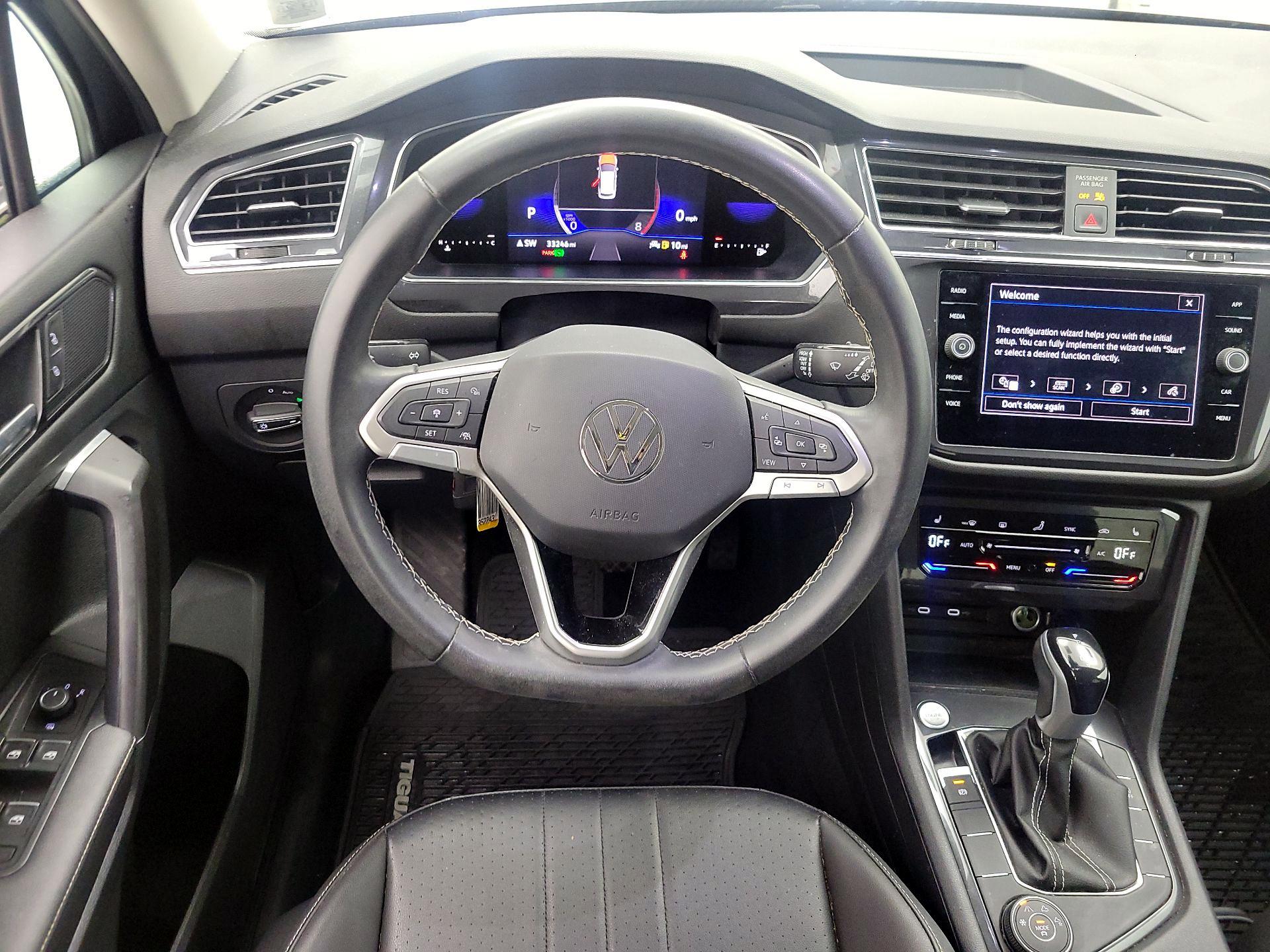 Thumbnail: 2023 Volkswagen Tiguan - 10