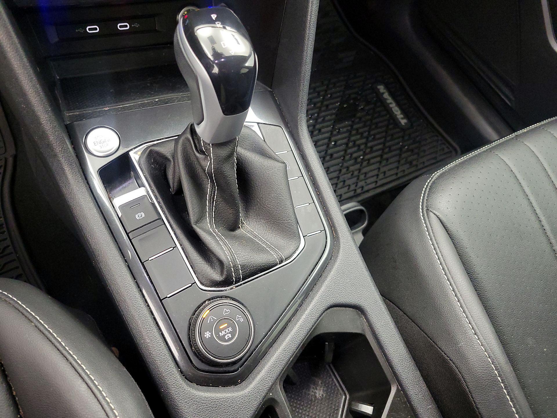 Thumbnail: 2023 Volkswagen Tiguan - 17