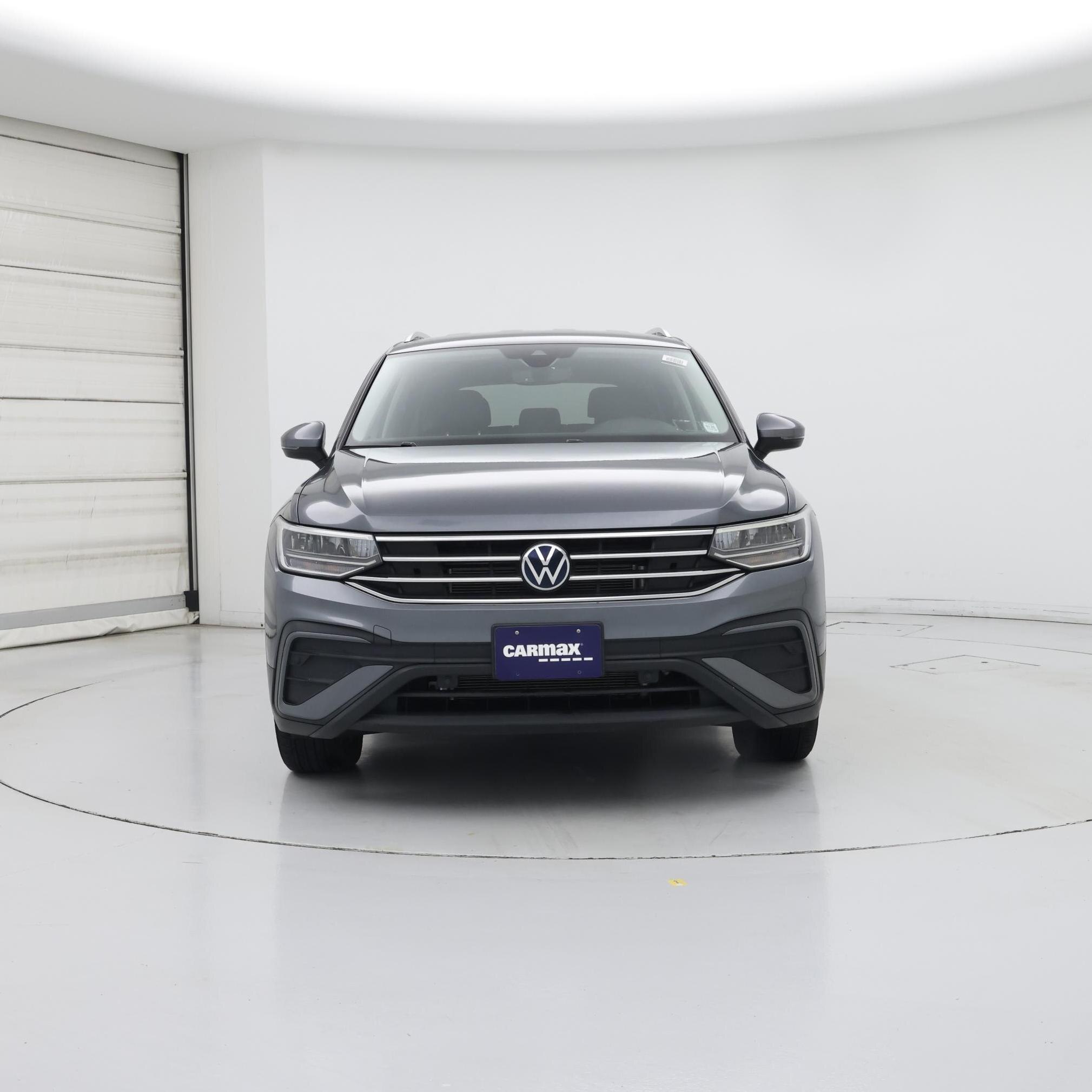 Thumbnail: 2023 Volkswagen Tiguan - 5