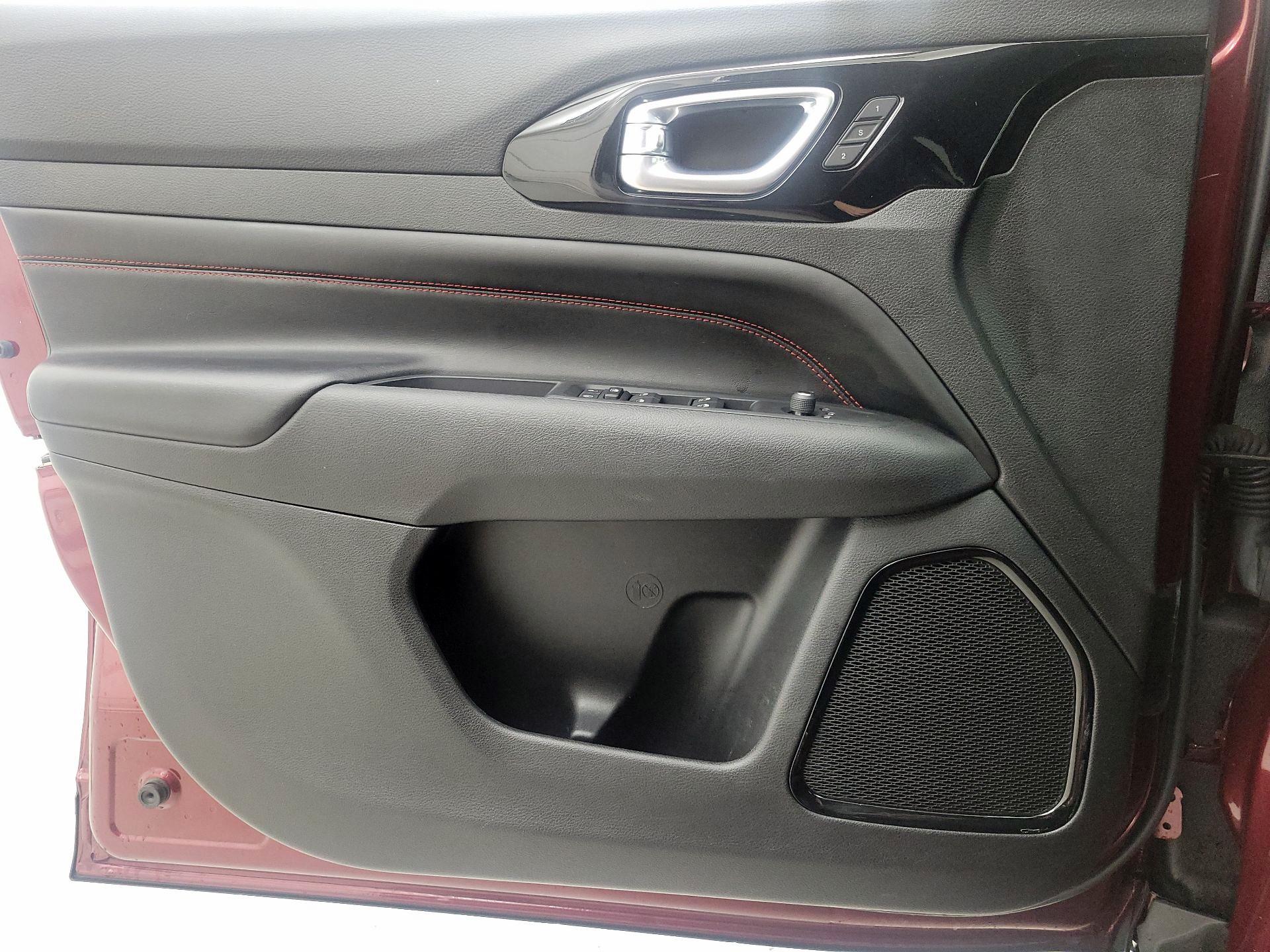 Thumbnail: 2022 Jeep Compass - 12