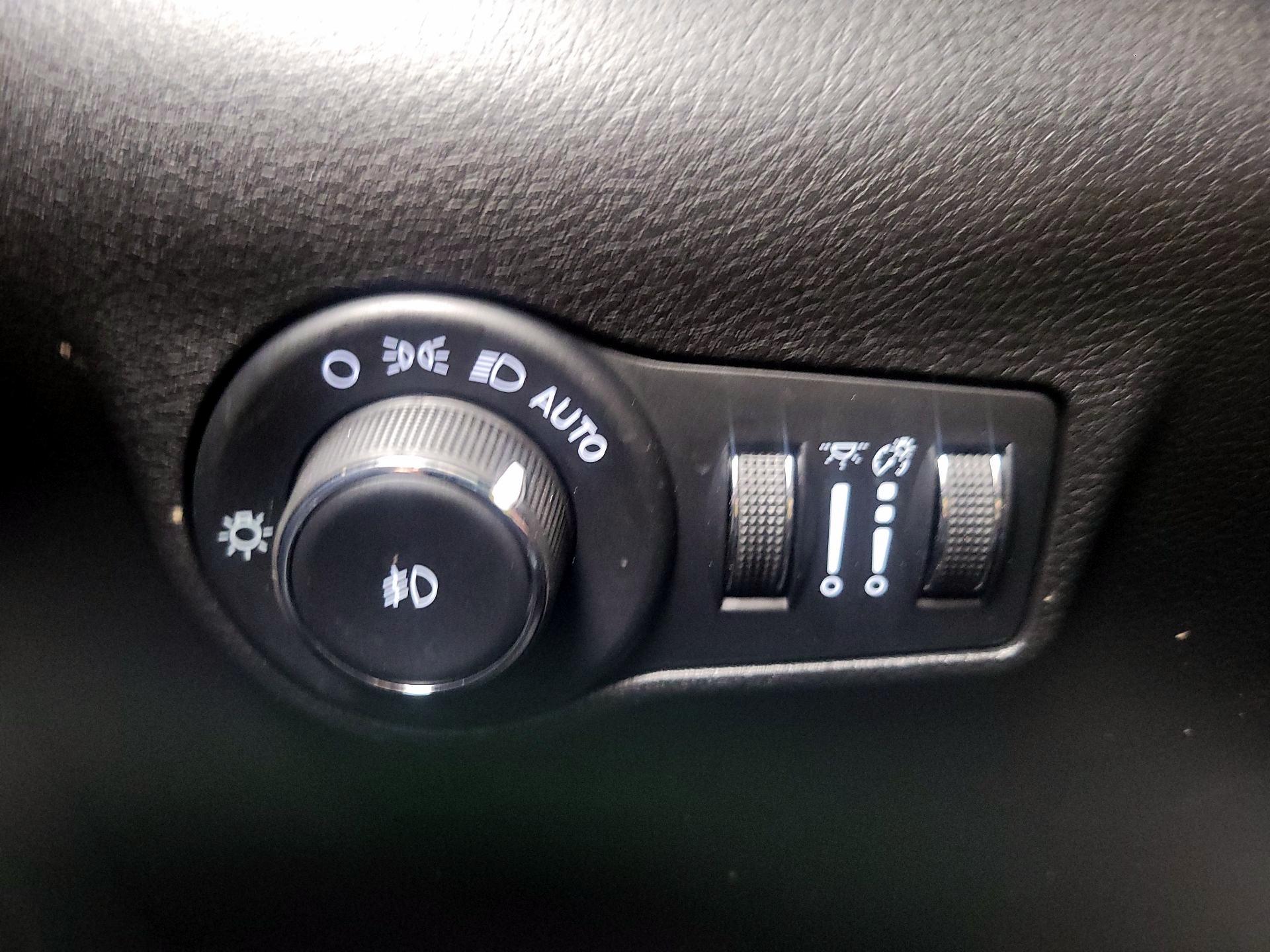 Thumbnail: 2022 Jeep Compass - 13