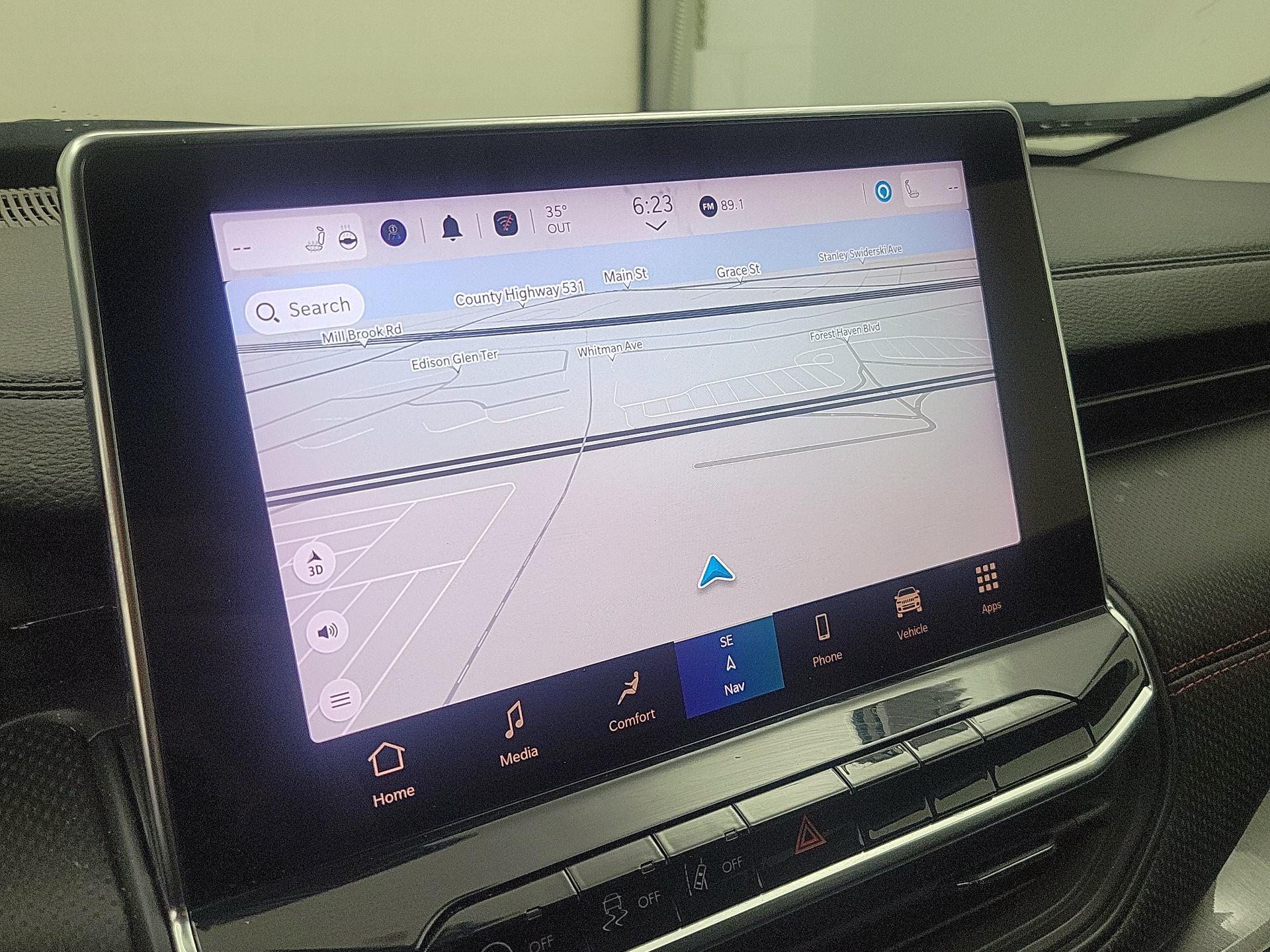 Thumbnail: 2022 Jeep Compass - 14