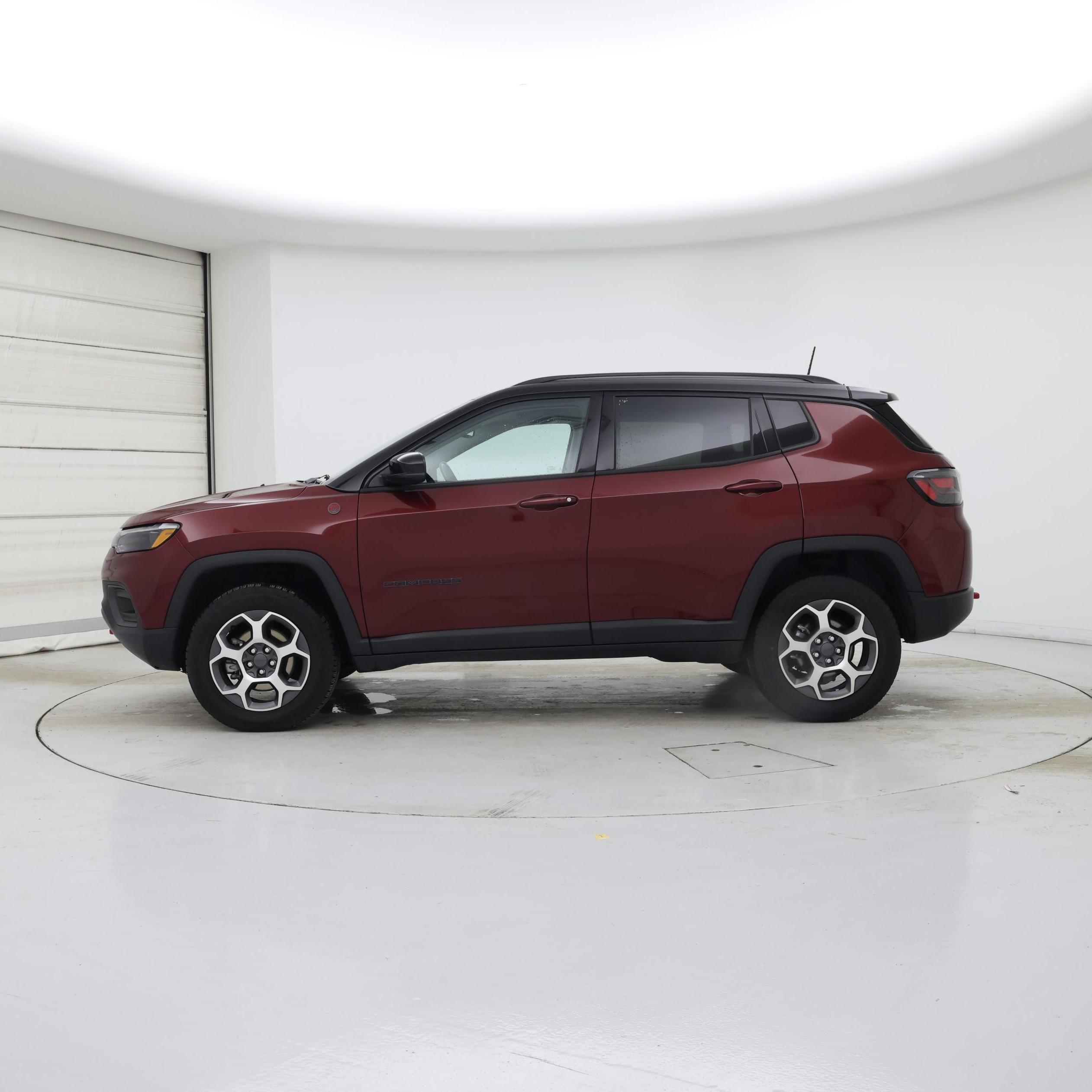 Thumbnail: 2022 Jeep Compass - 3