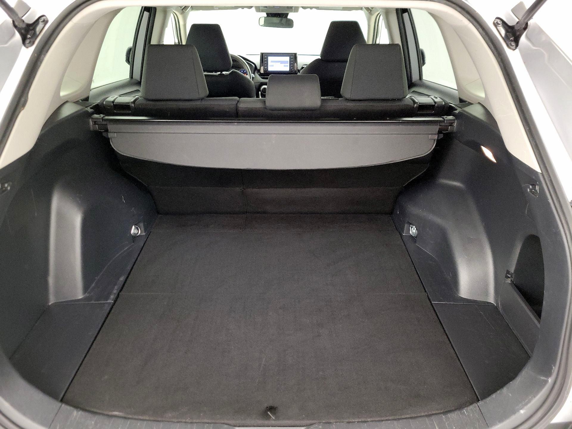 Thumbnail: 2019 Toyota RAV4 - 20