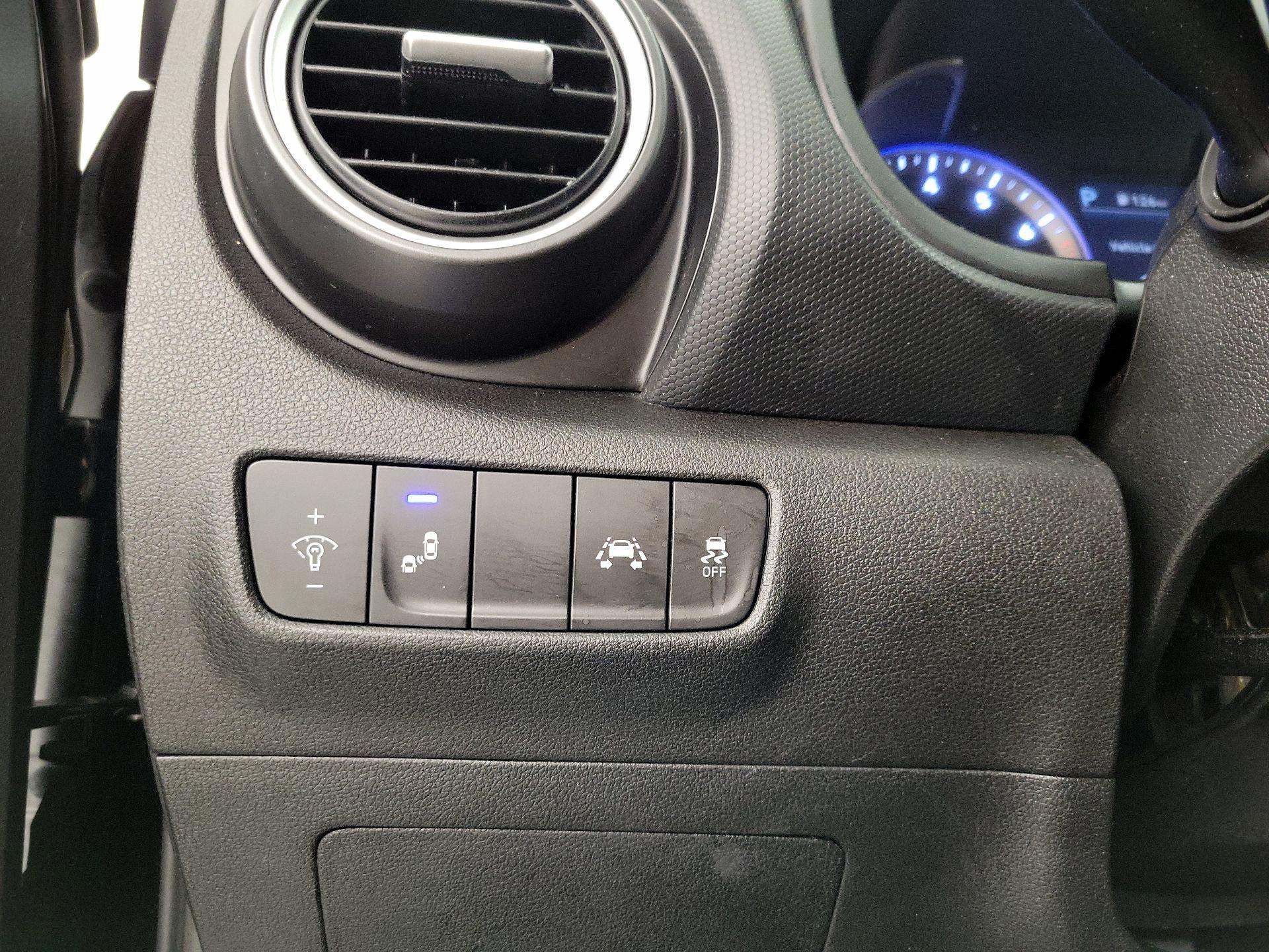 Thumbnail: 2020 Hyundai Kona - 13