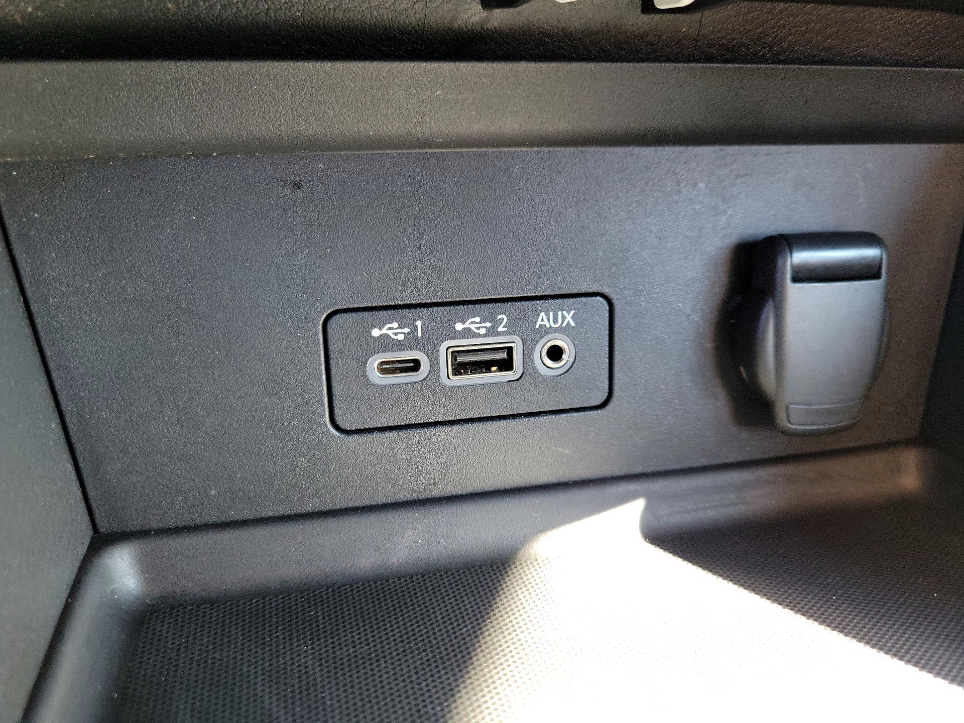 Thumbnail: 2023 Nissan Sentra - 16