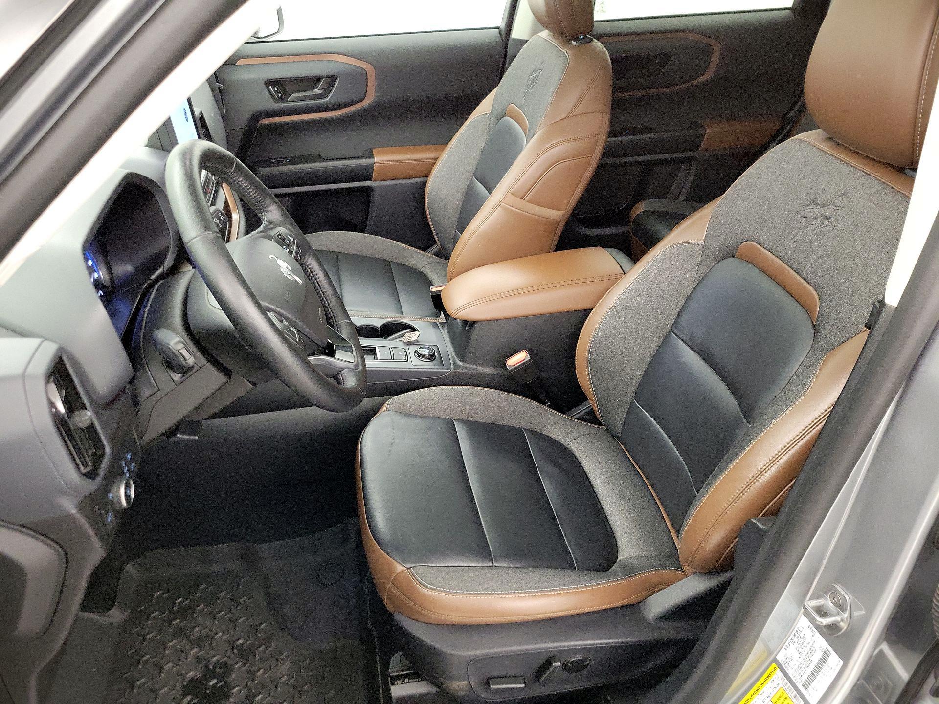 Thumbnail: 2022 Ford Bronco Sport - 11