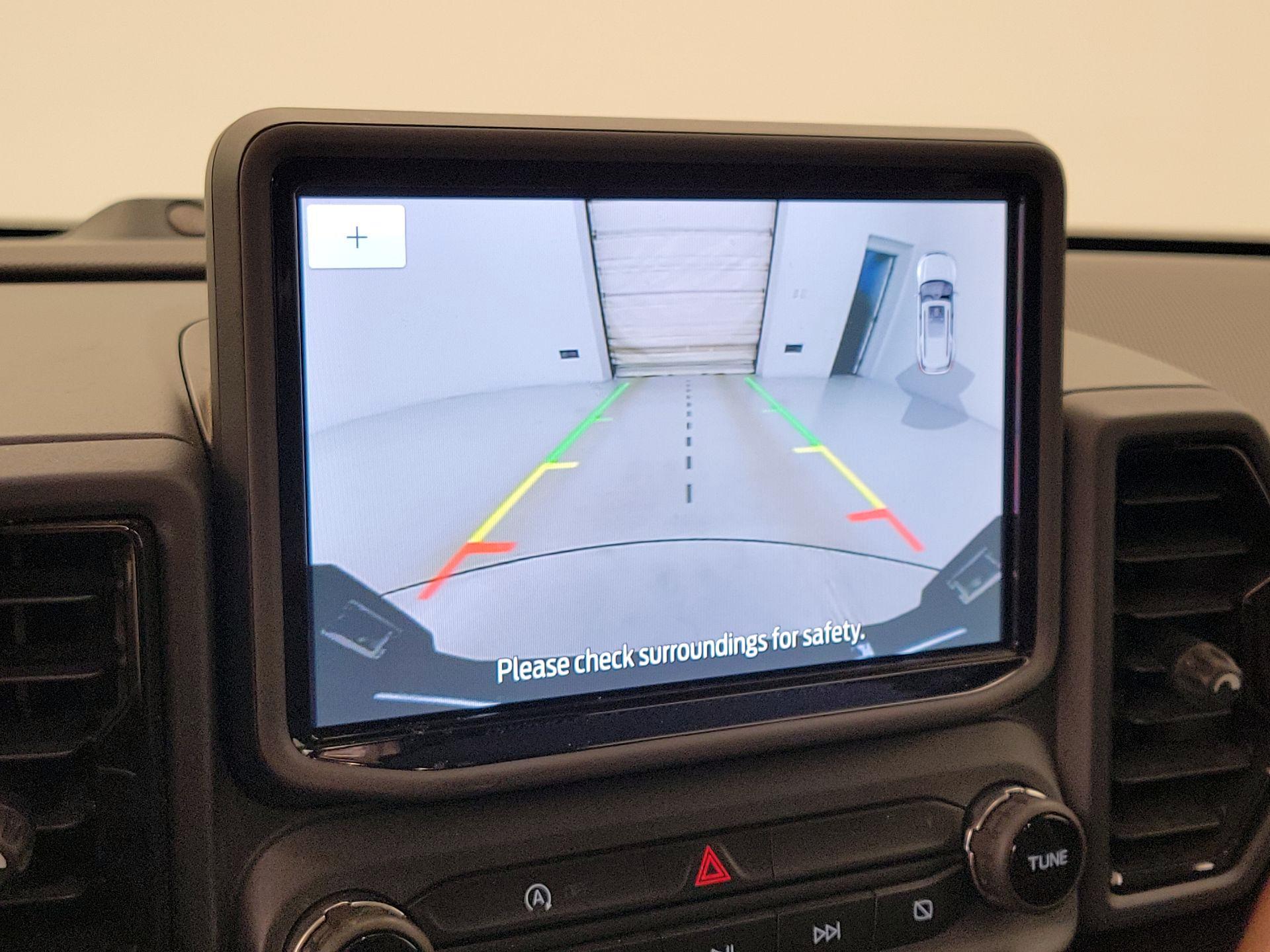 Thumbnail: 2022 Ford Bronco Sport - 14