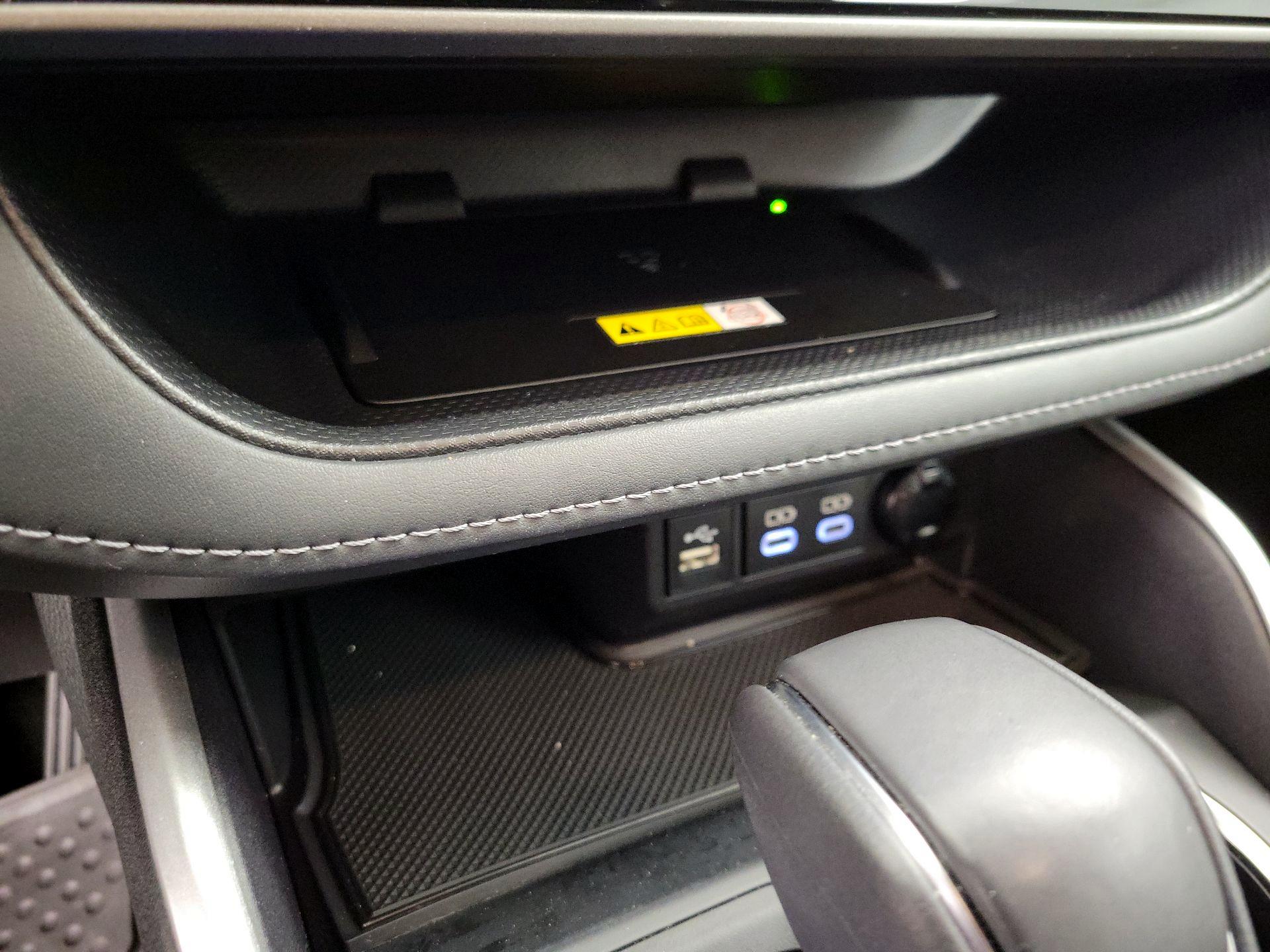 Thumbnail: 2023 Toyota Highlander - 18