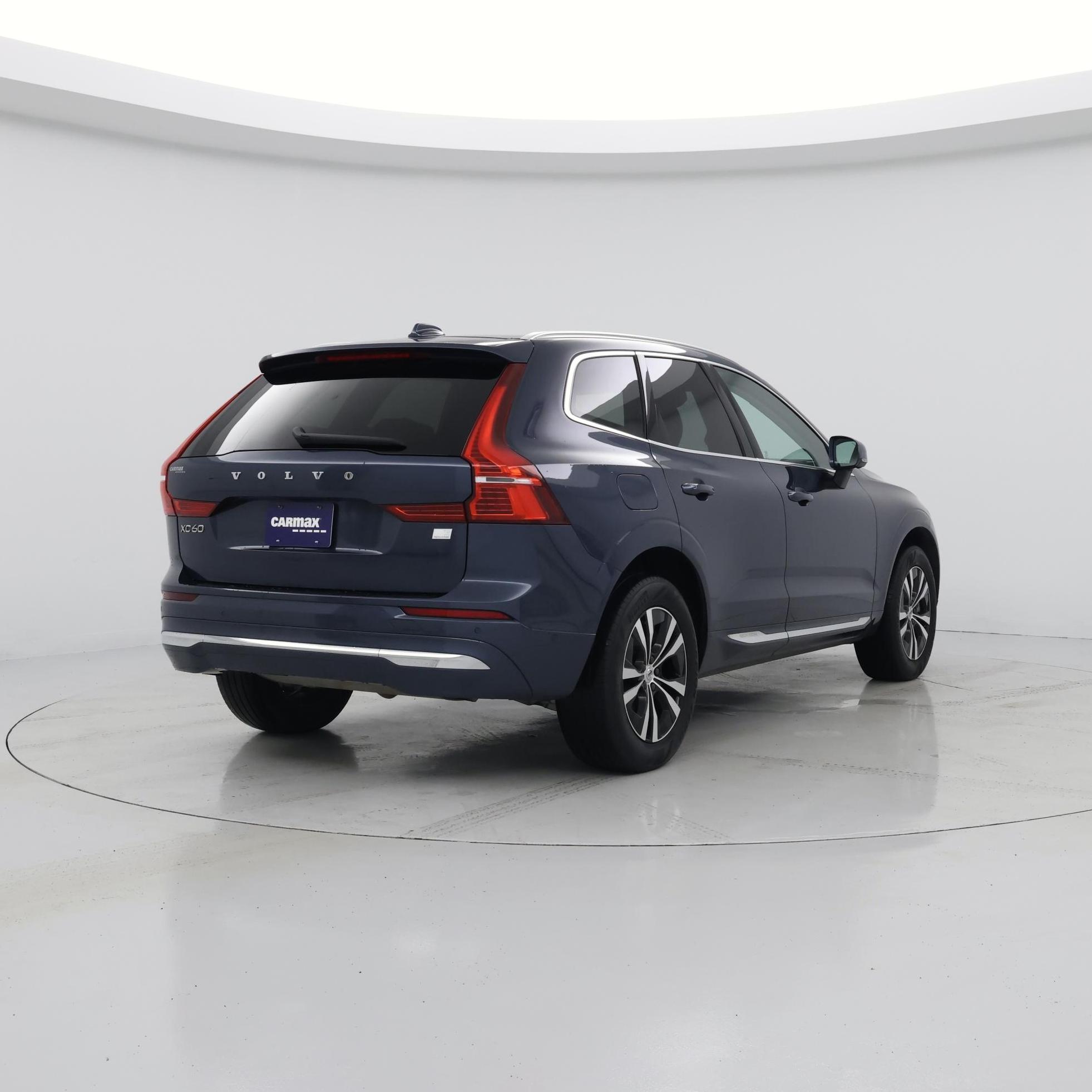 Thumbnail: 2022 Volvo XC60 - 8