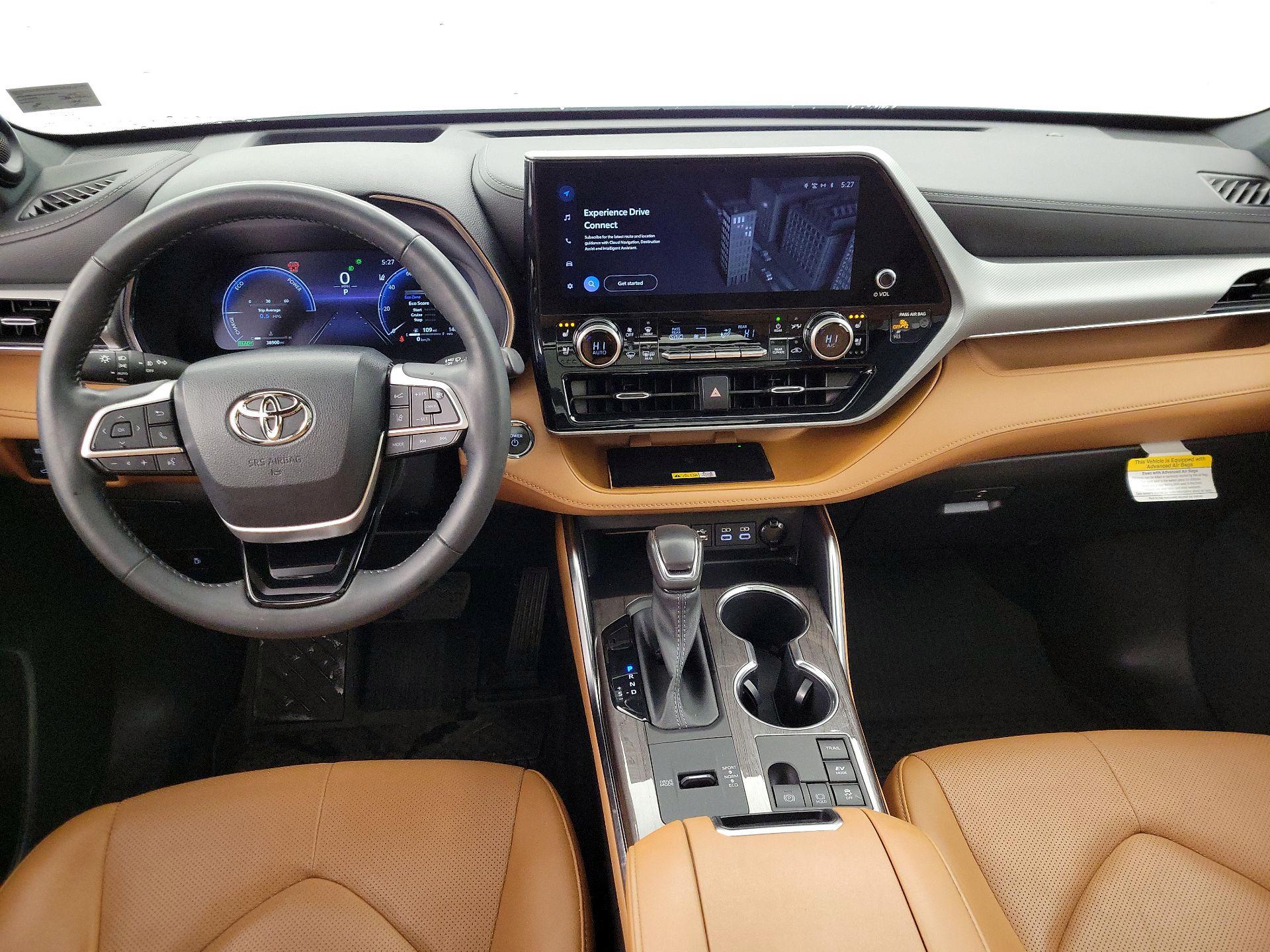 Thumbnail: 2023 Toyota Highlander - 9