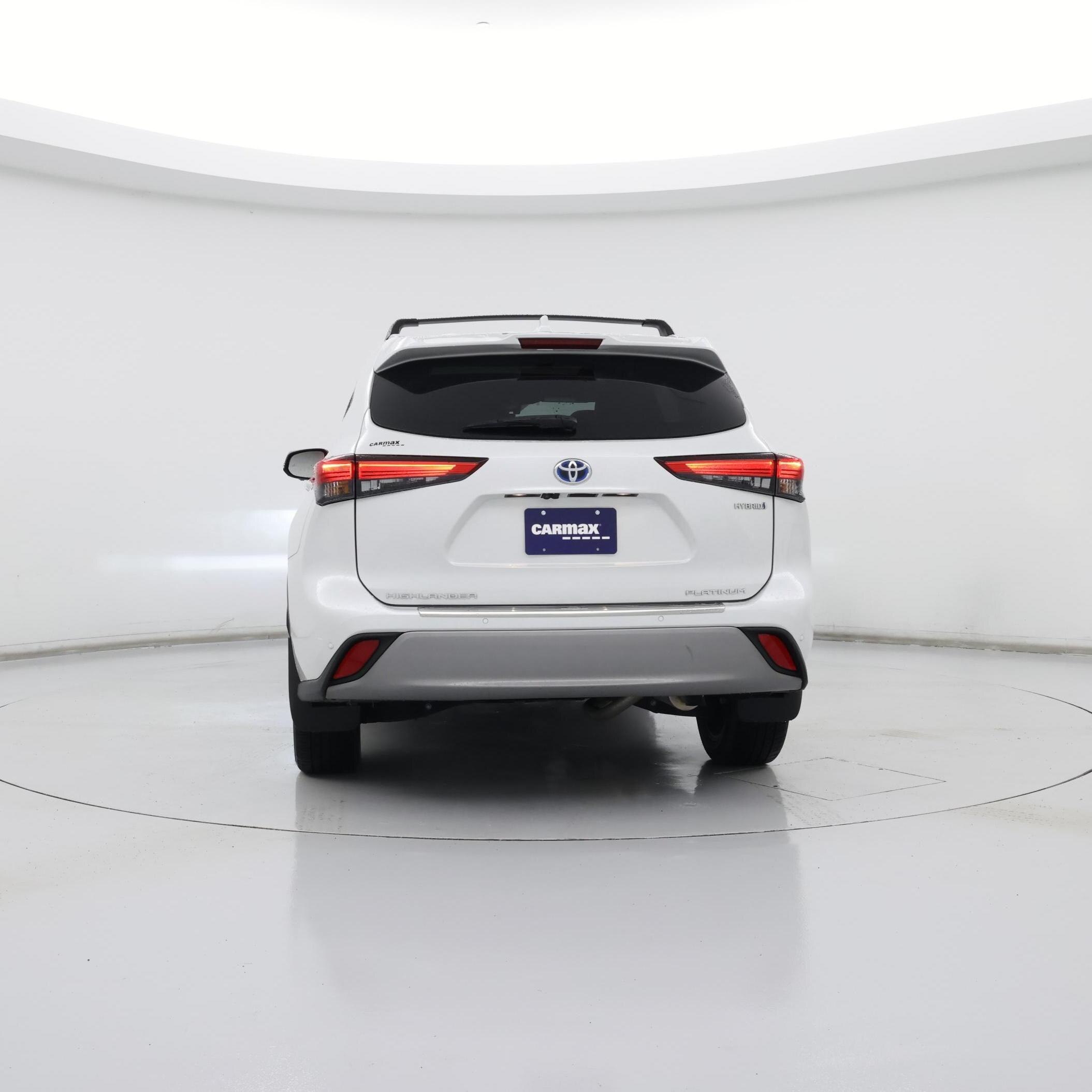 Thumbnail: 2023 Toyota Highlander - 6