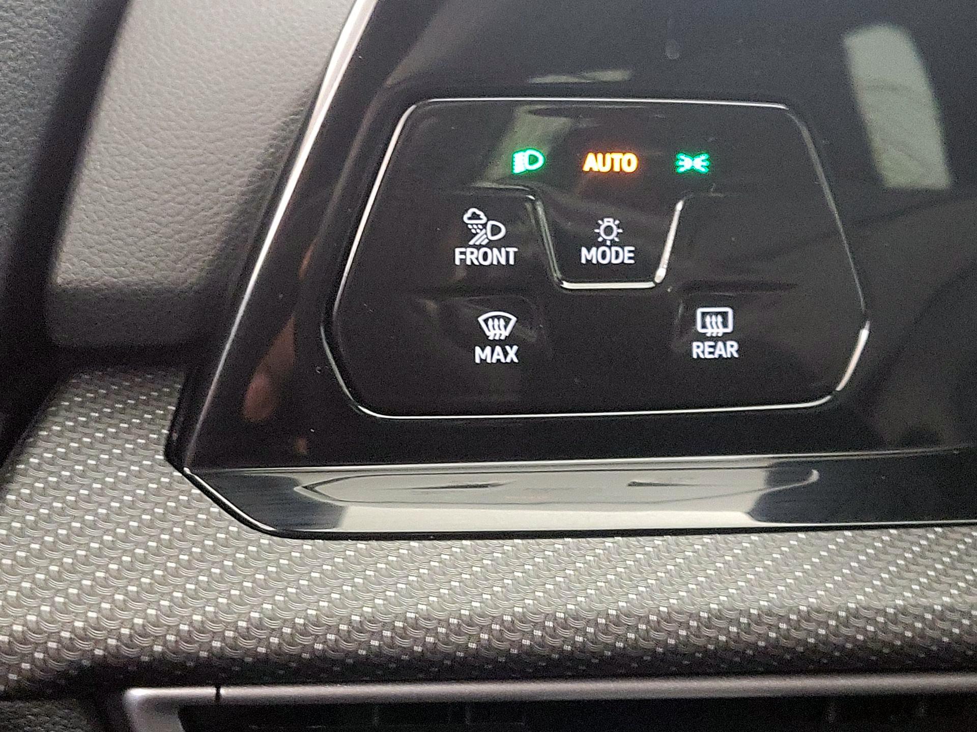 Thumbnail: 2024 Volkswagen Golf - 13