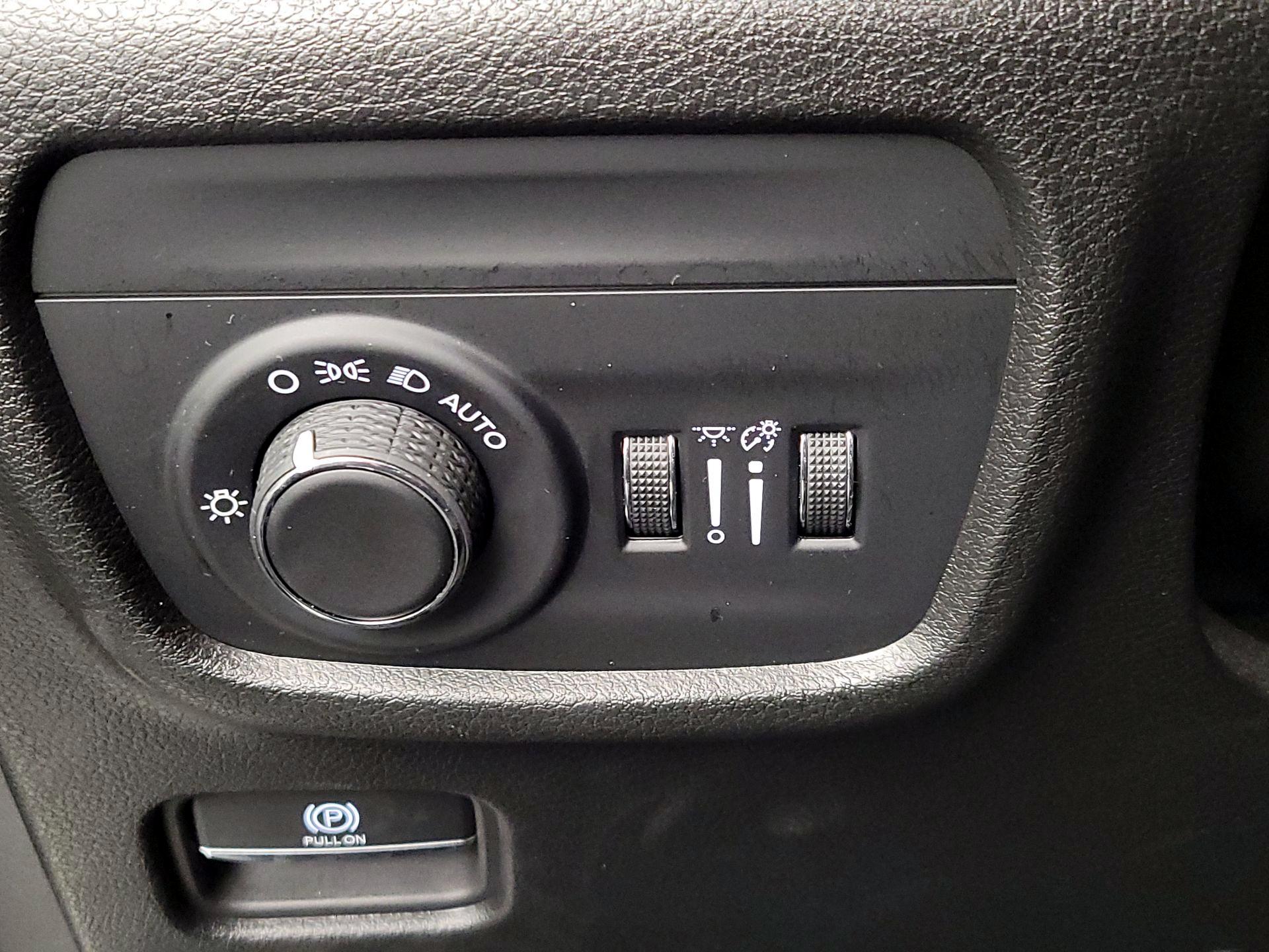 Thumbnail: 2023 Jeep Grand Cherokee - 13