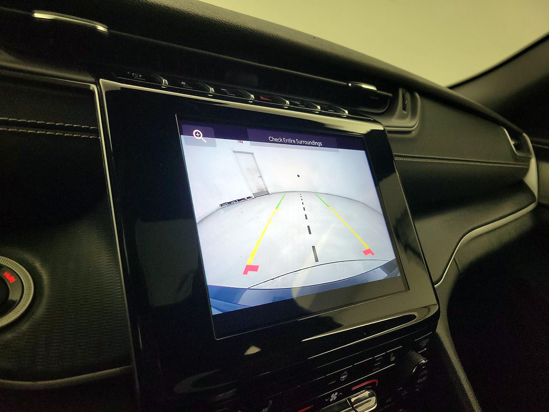 Thumbnail: 2023 Jeep Grand Cherokee - 14