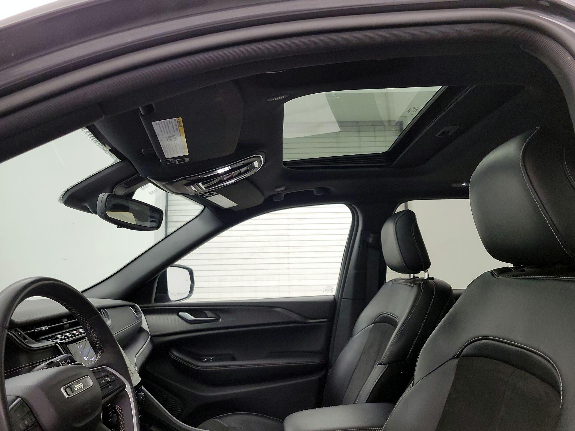 Thumbnail: 2023 Jeep Grand Cherokee - 19