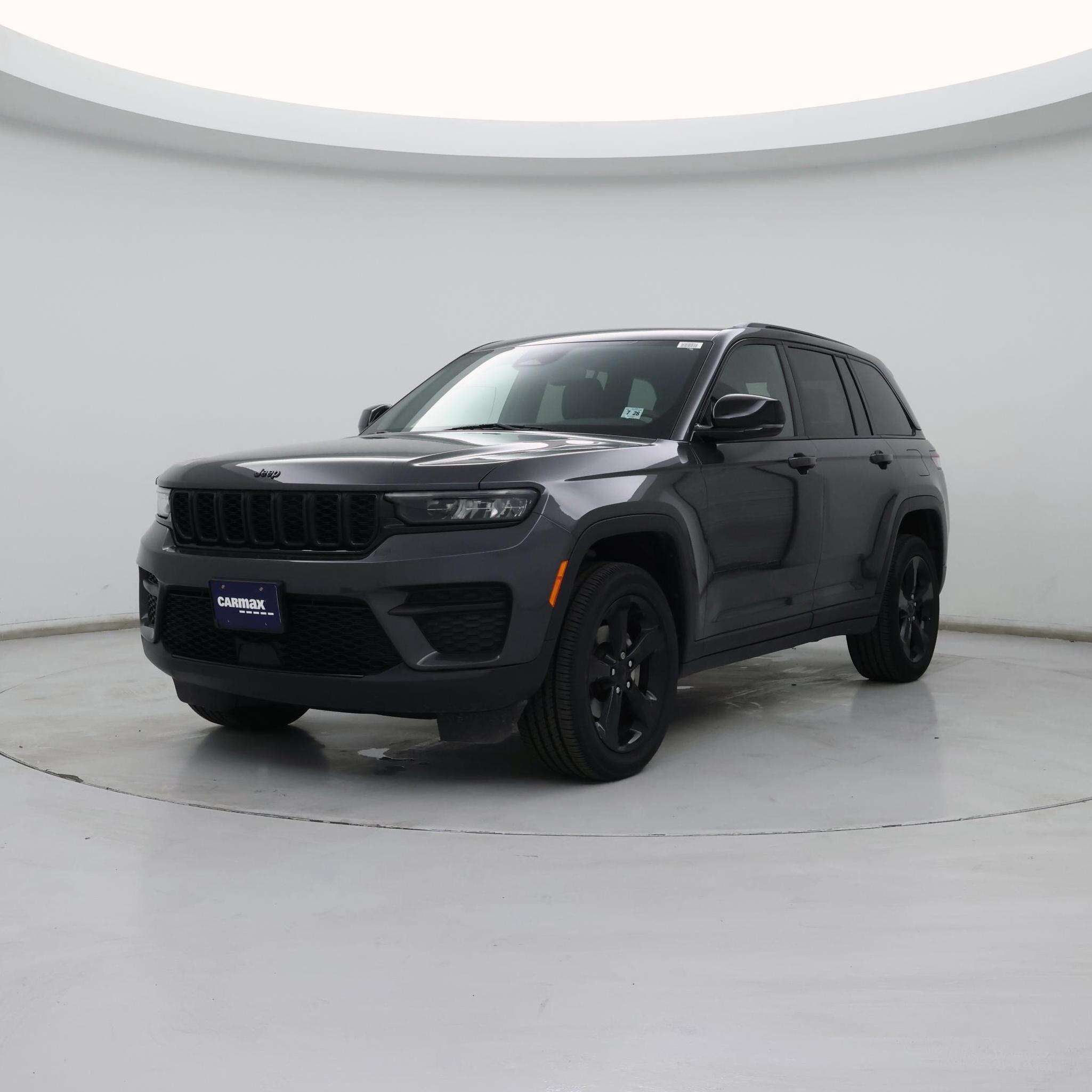 Thumbnail: 2023 Jeep Grand Cherokee - 4