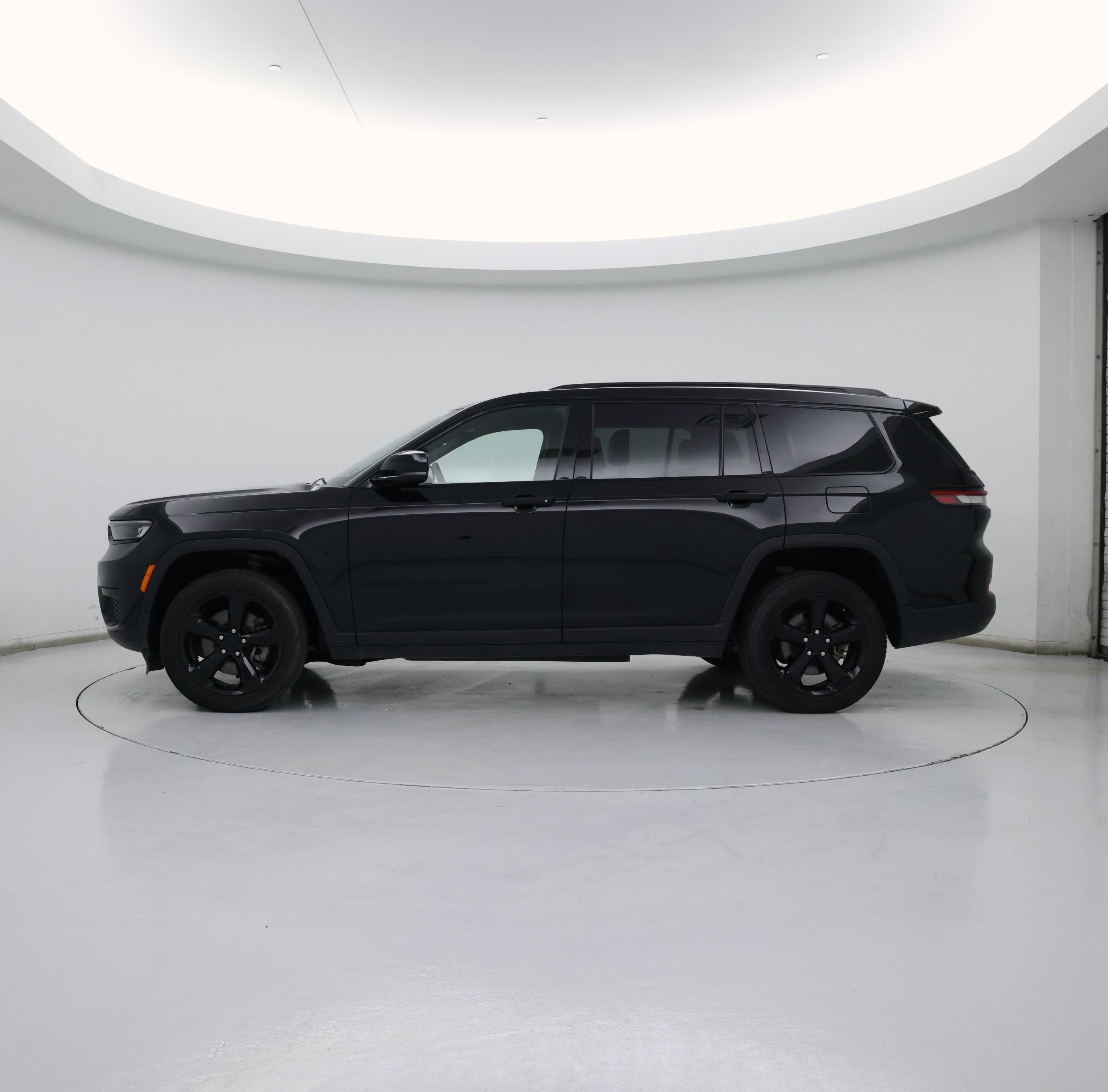 Thumbnail: 2023 Jeep Grand Cherokee L - 3