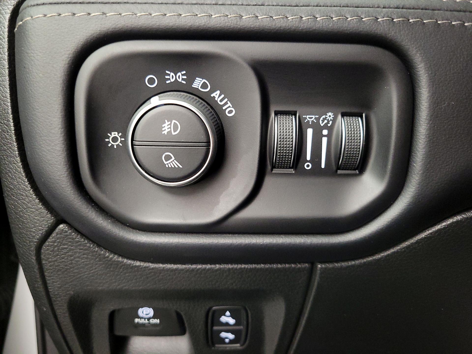 Thumbnail: 2023 RAM 1500 - 13