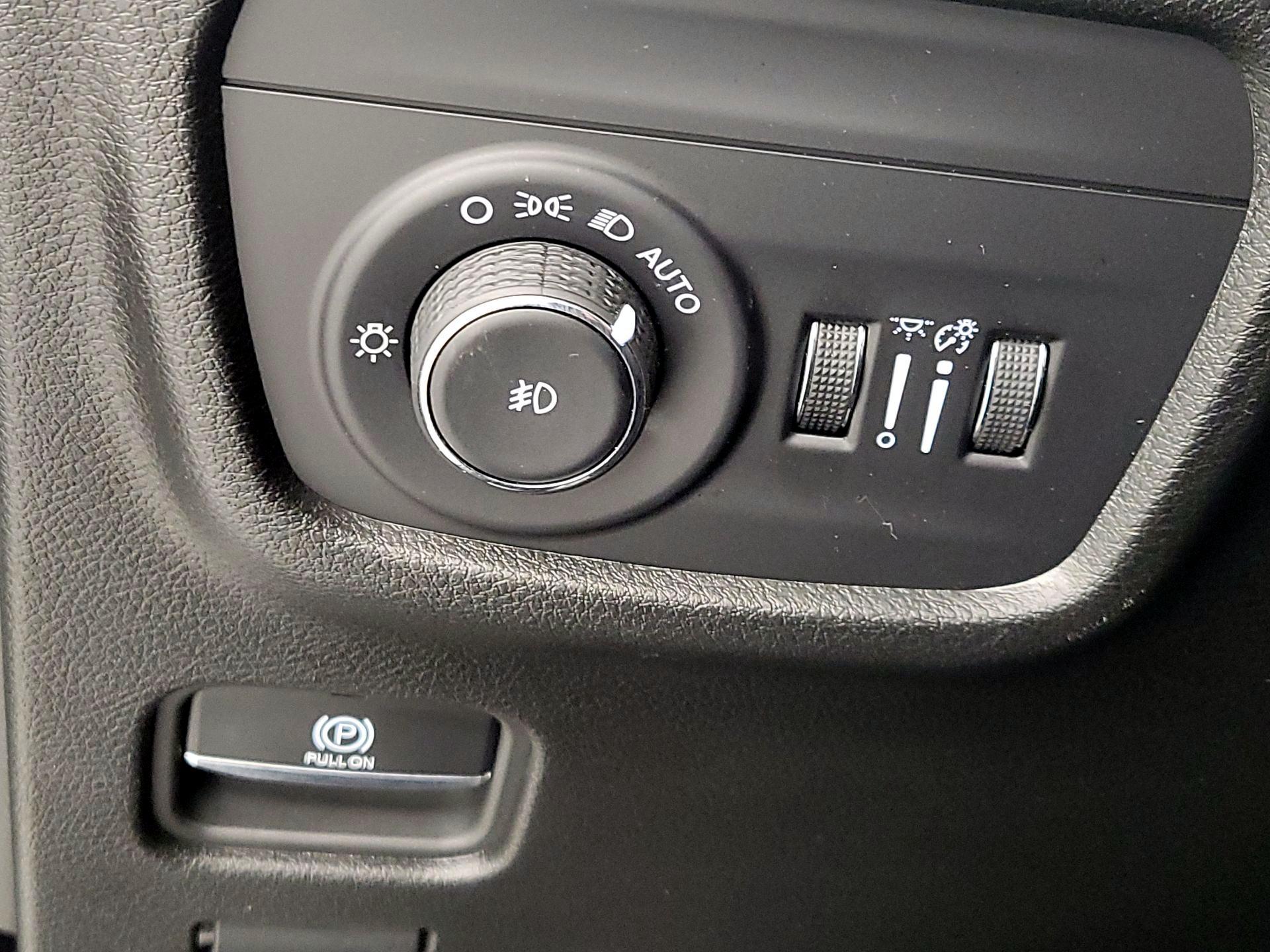 Thumbnail: 2023 Jeep Grand Cherokee - 13