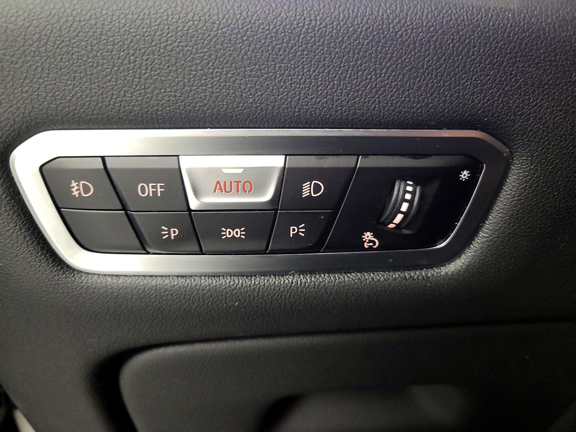 Thumbnail: 2021 BMW X5 - 13