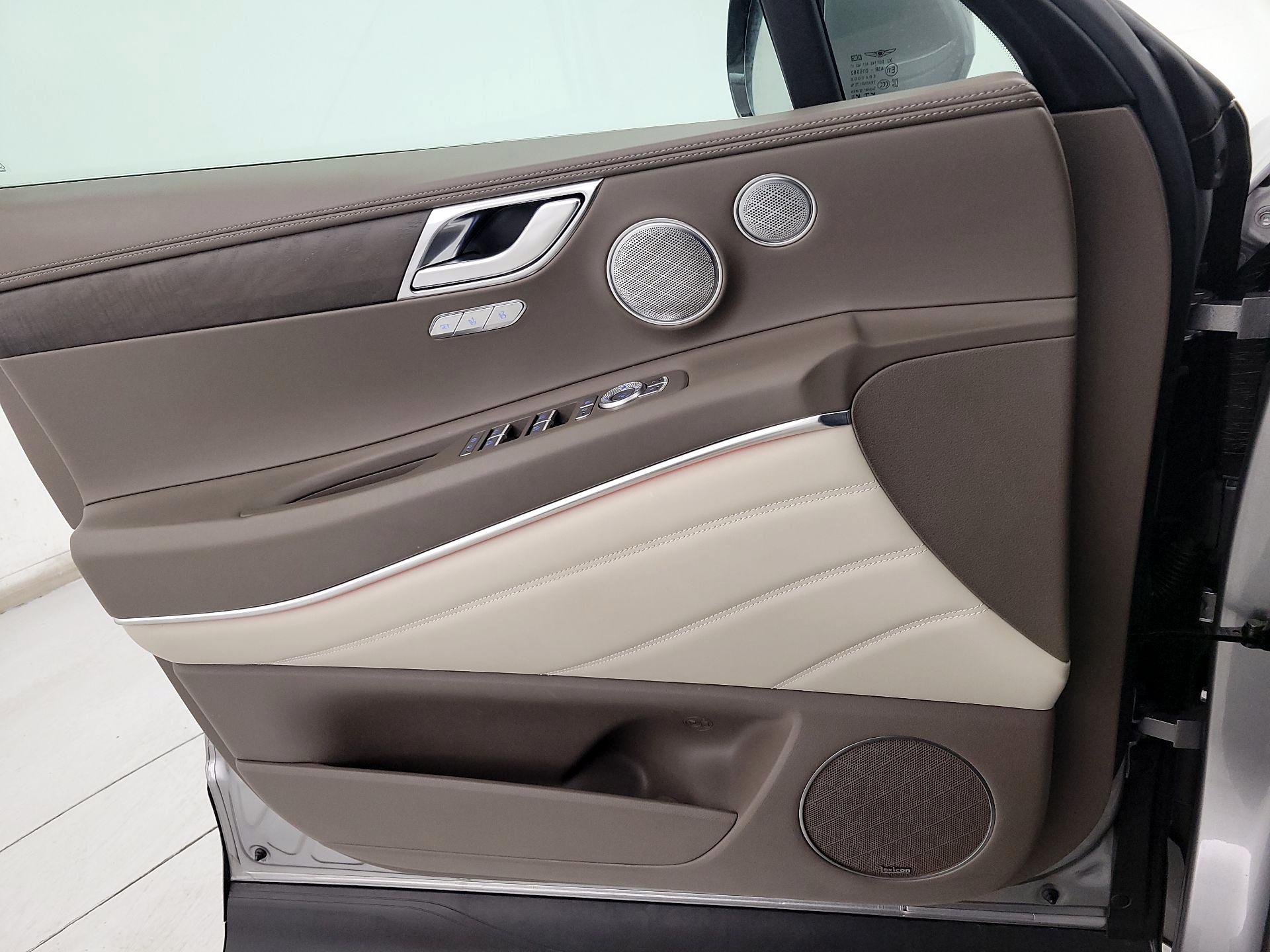 Thumbnail: 2023 Genesis GV80 - 12