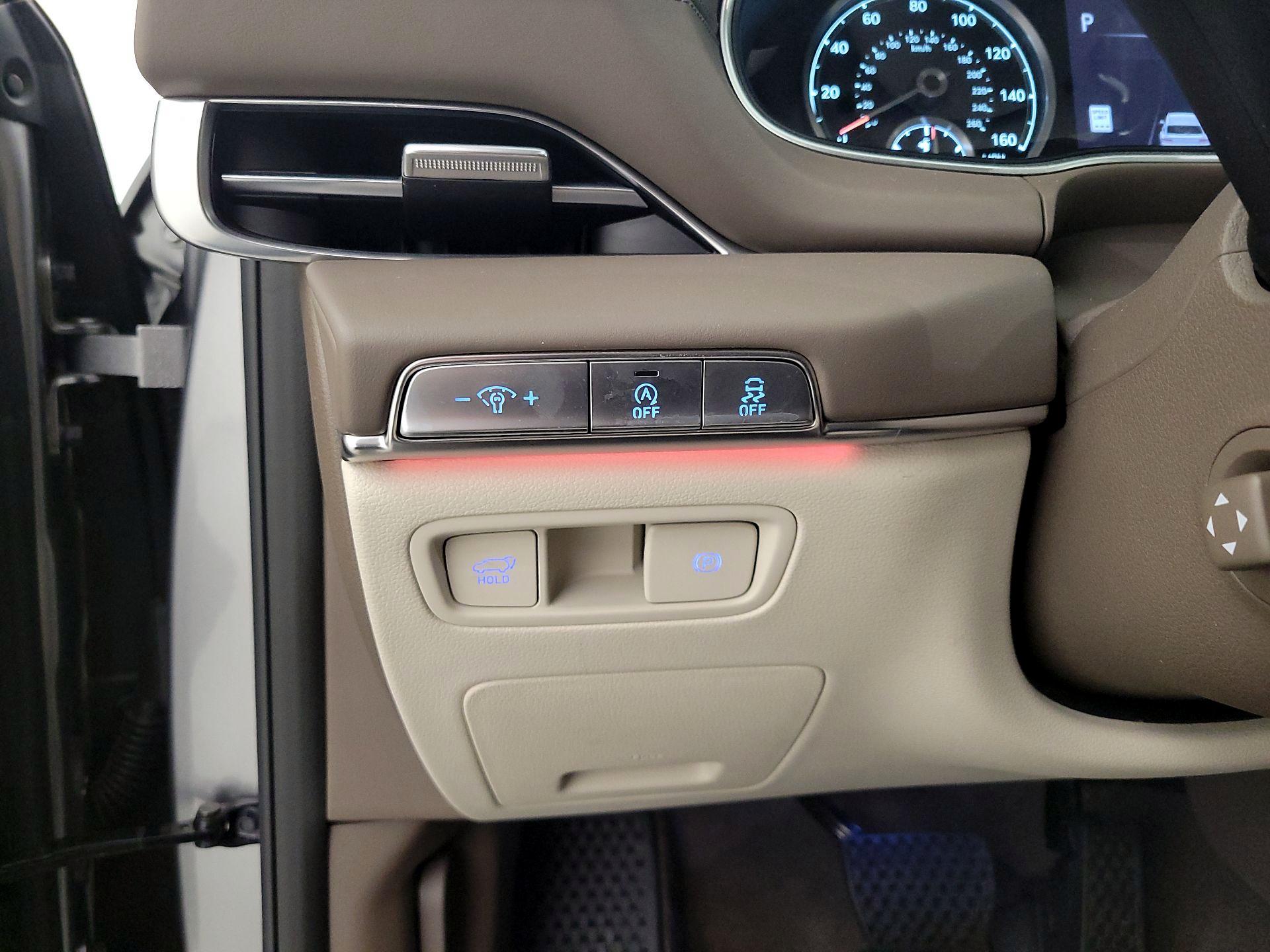 Thumbnail: 2023 Genesis GV80 - 13