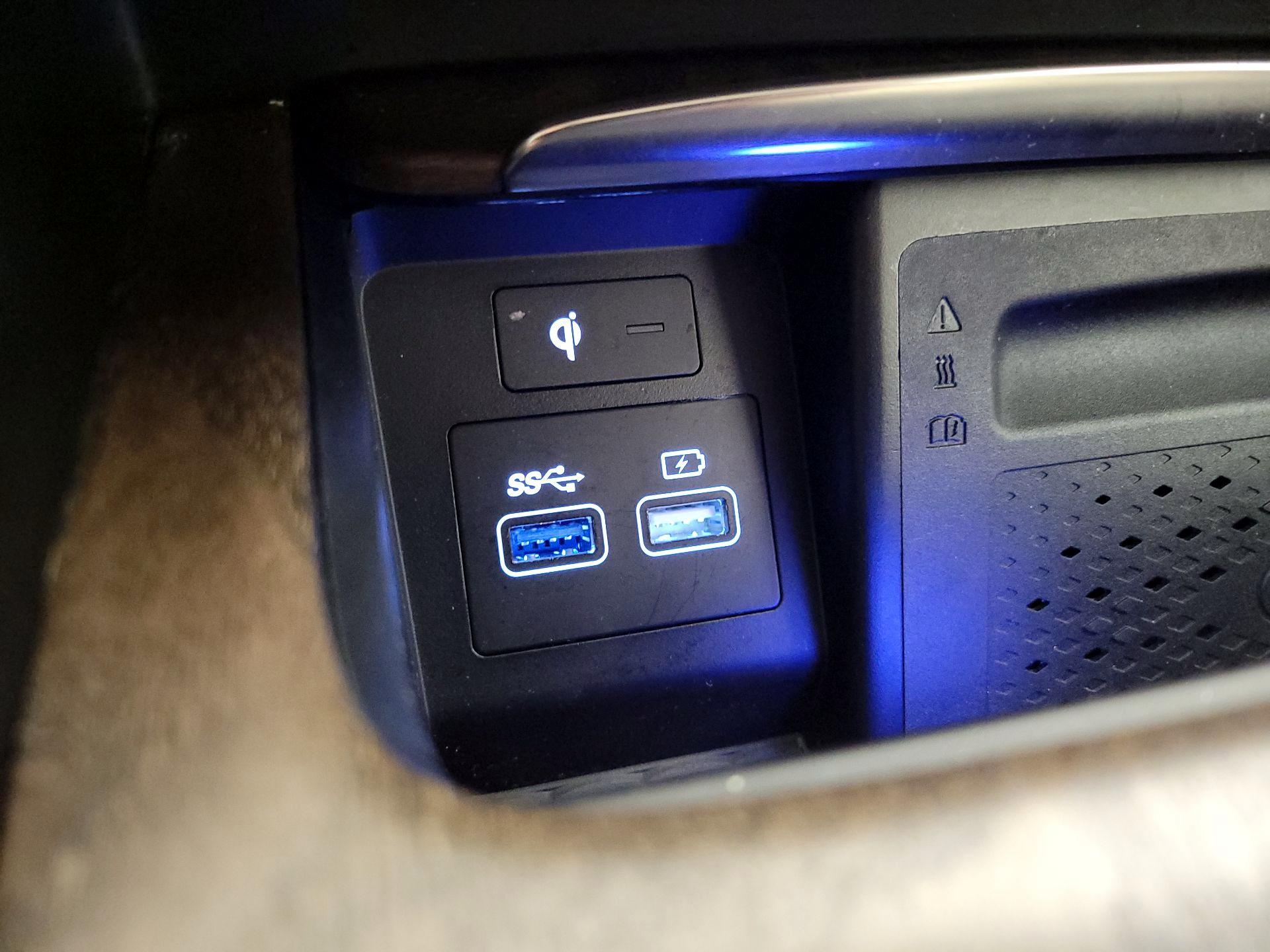 Thumbnail: 2023 Genesis GV80 - 19