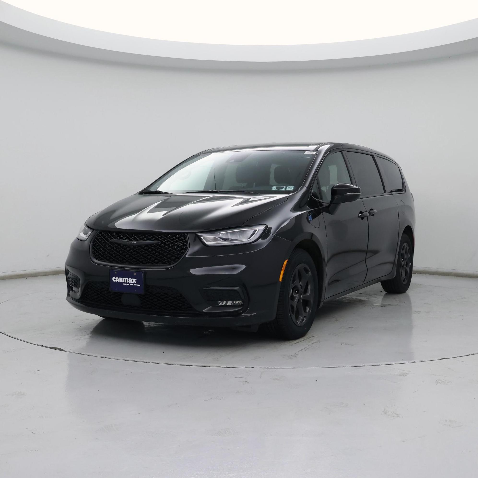 Thumbnail: 2023 Chrysler Pacifica - 4