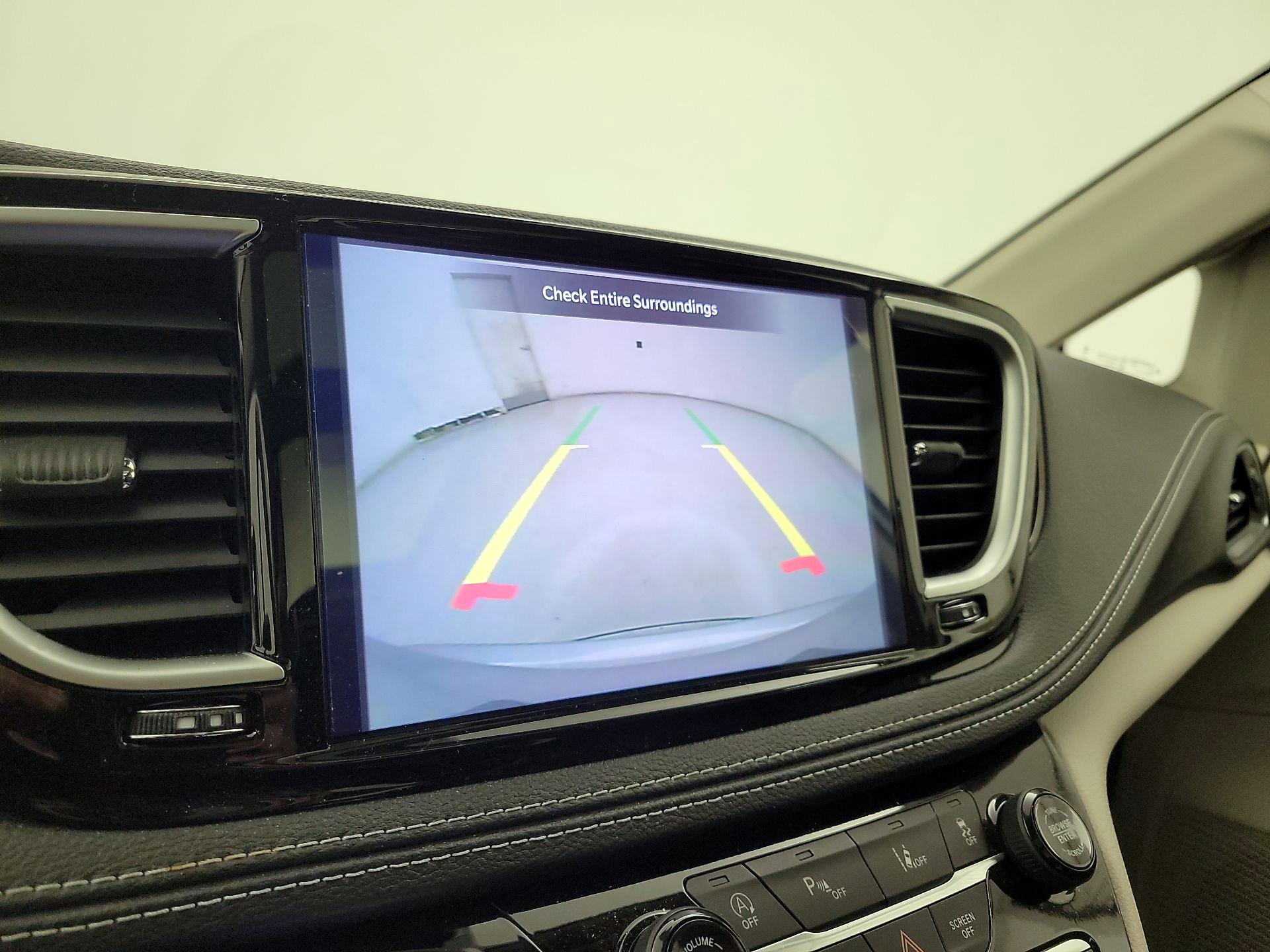 Thumbnail: 2023 Chrysler Pacifica - 15