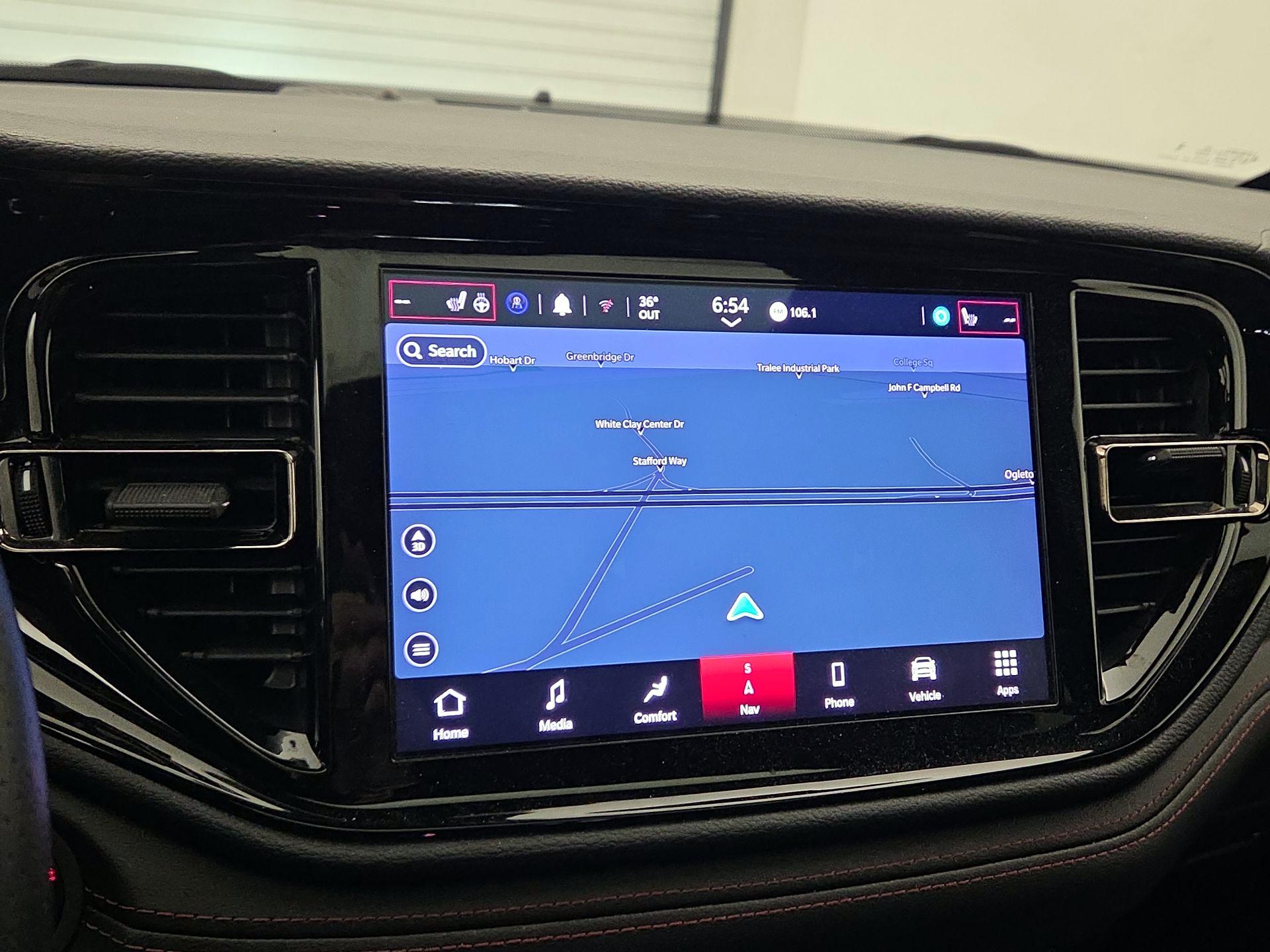 Thumbnail: 2022 Dodge Durango - 14