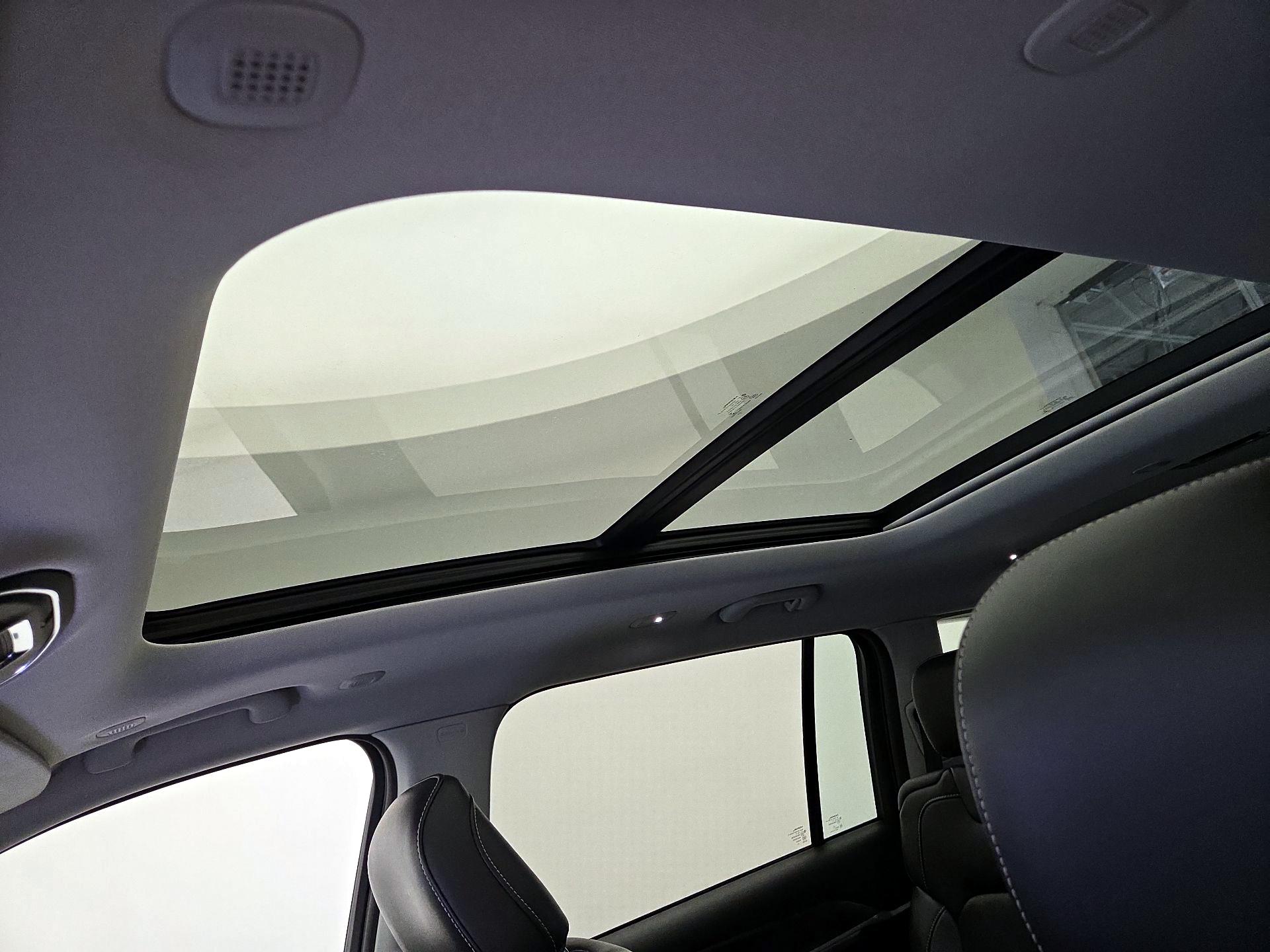 Thumbnail: 2021 Jeep Grand Cherokee L - 19