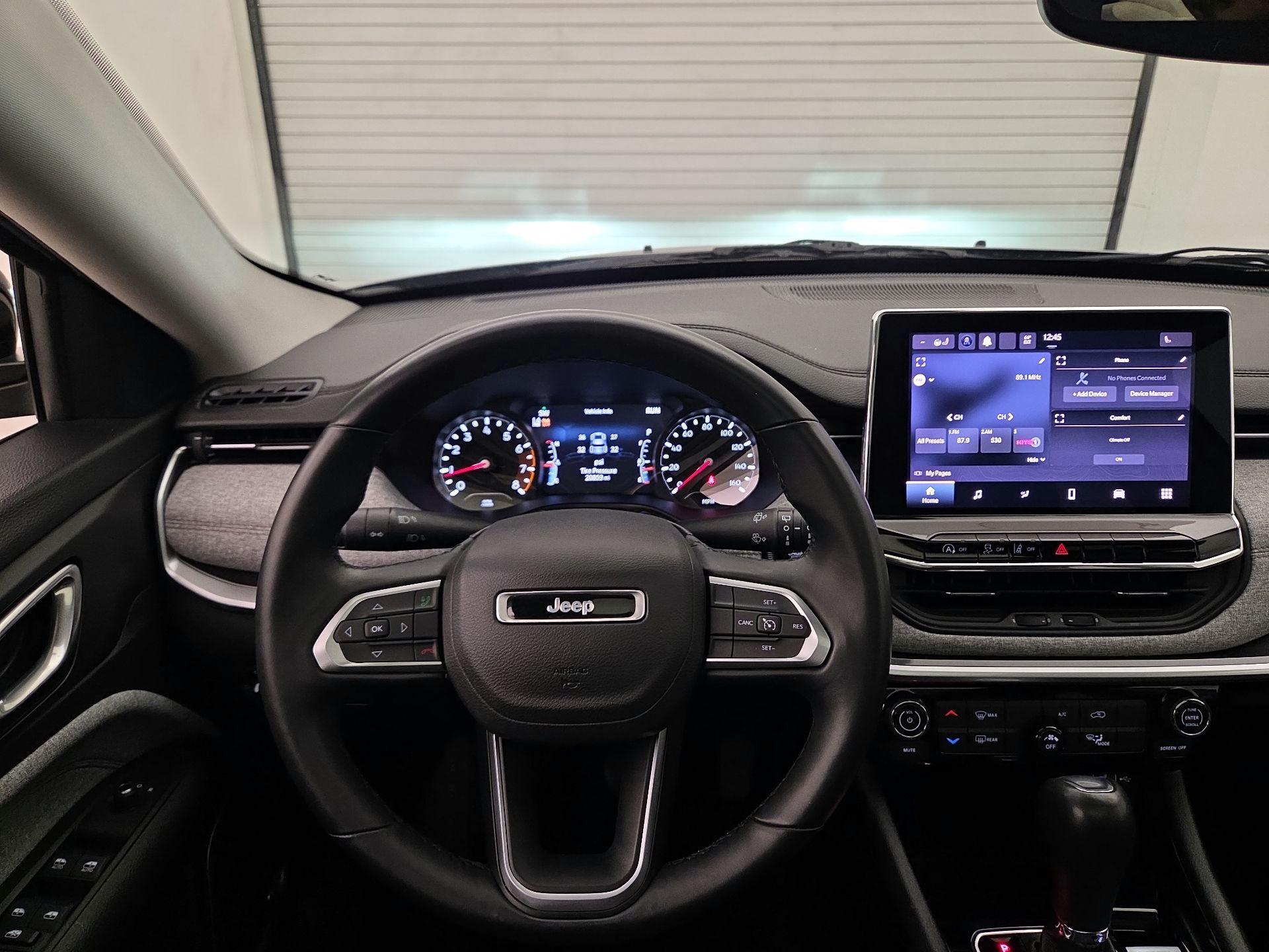 Thumbnail: 2022 Jeep Compass - 10