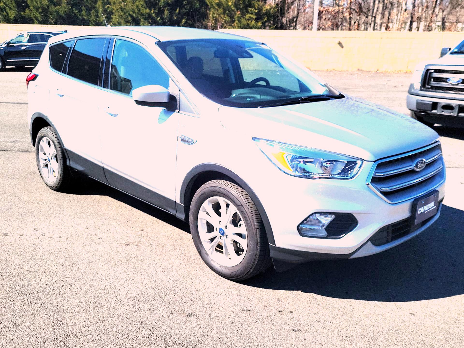 Thumbnail: 2019 Ford Escape - 1