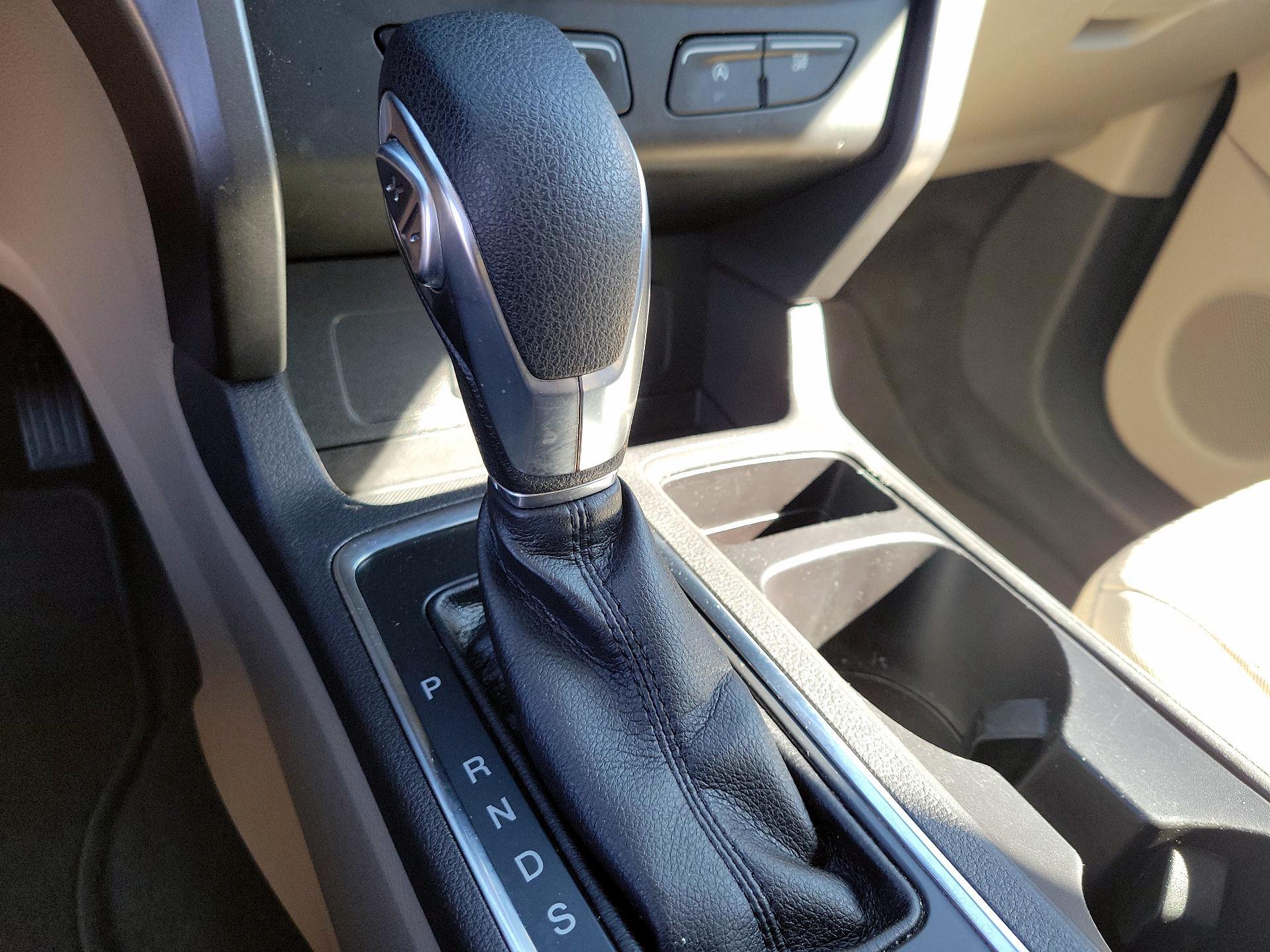 Thumbnail: 2019 Ford Escape - 15