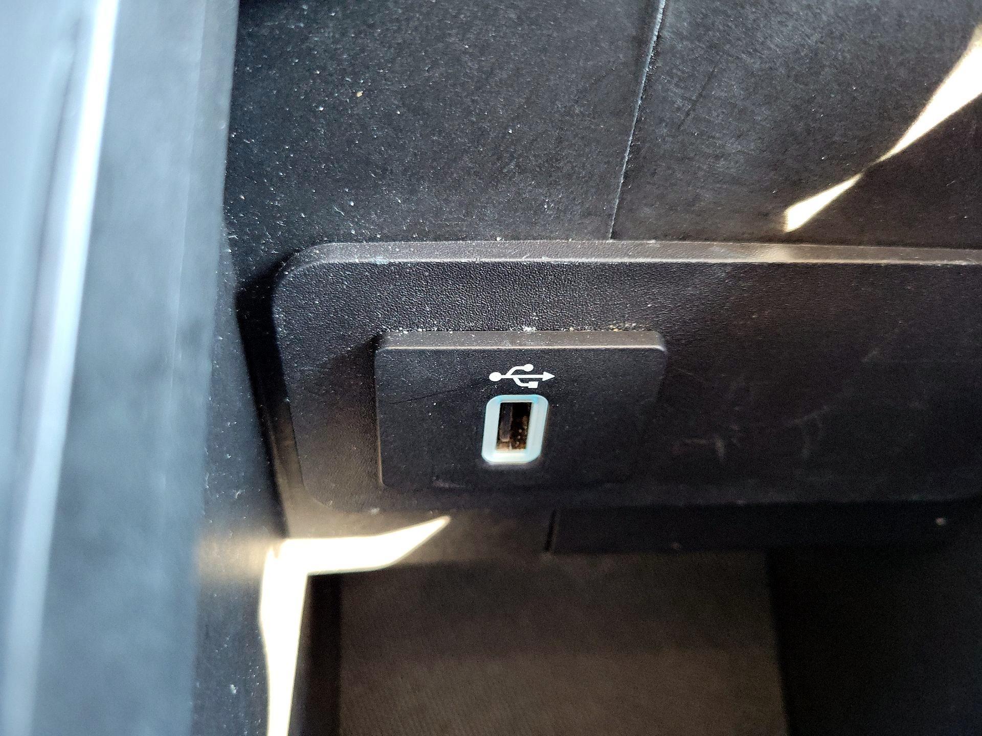 Thumbnail: 2019 Ford Escape - 16