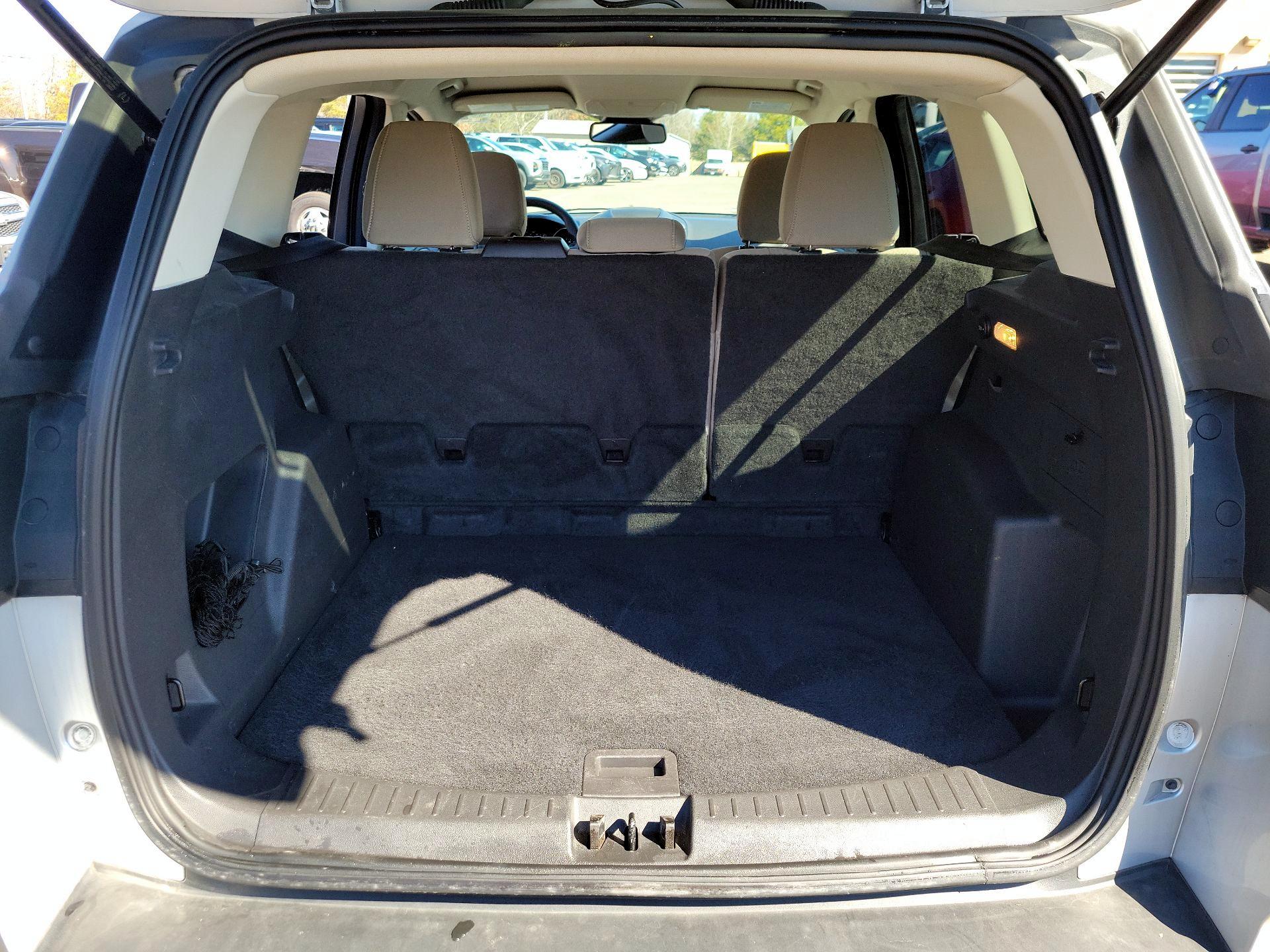 Thumbnail: 2019 Ford Escape - 18