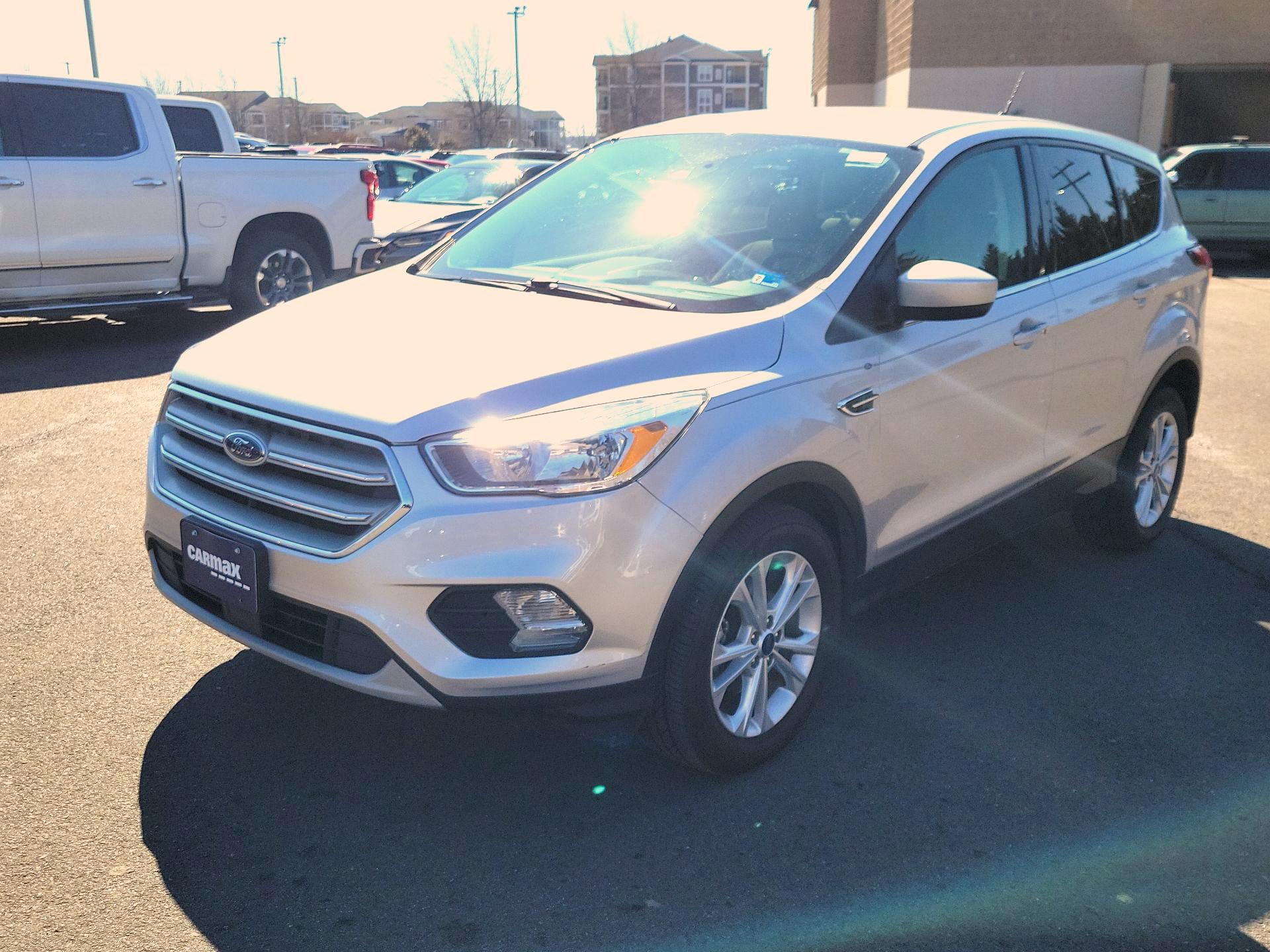 Thumbnail: 2019 Ford Escape - 3