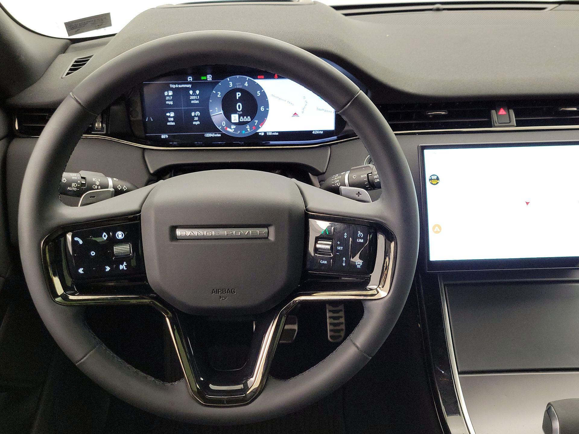 Thumbnail: 2024 Land Rover Range Rover Evoque - 10