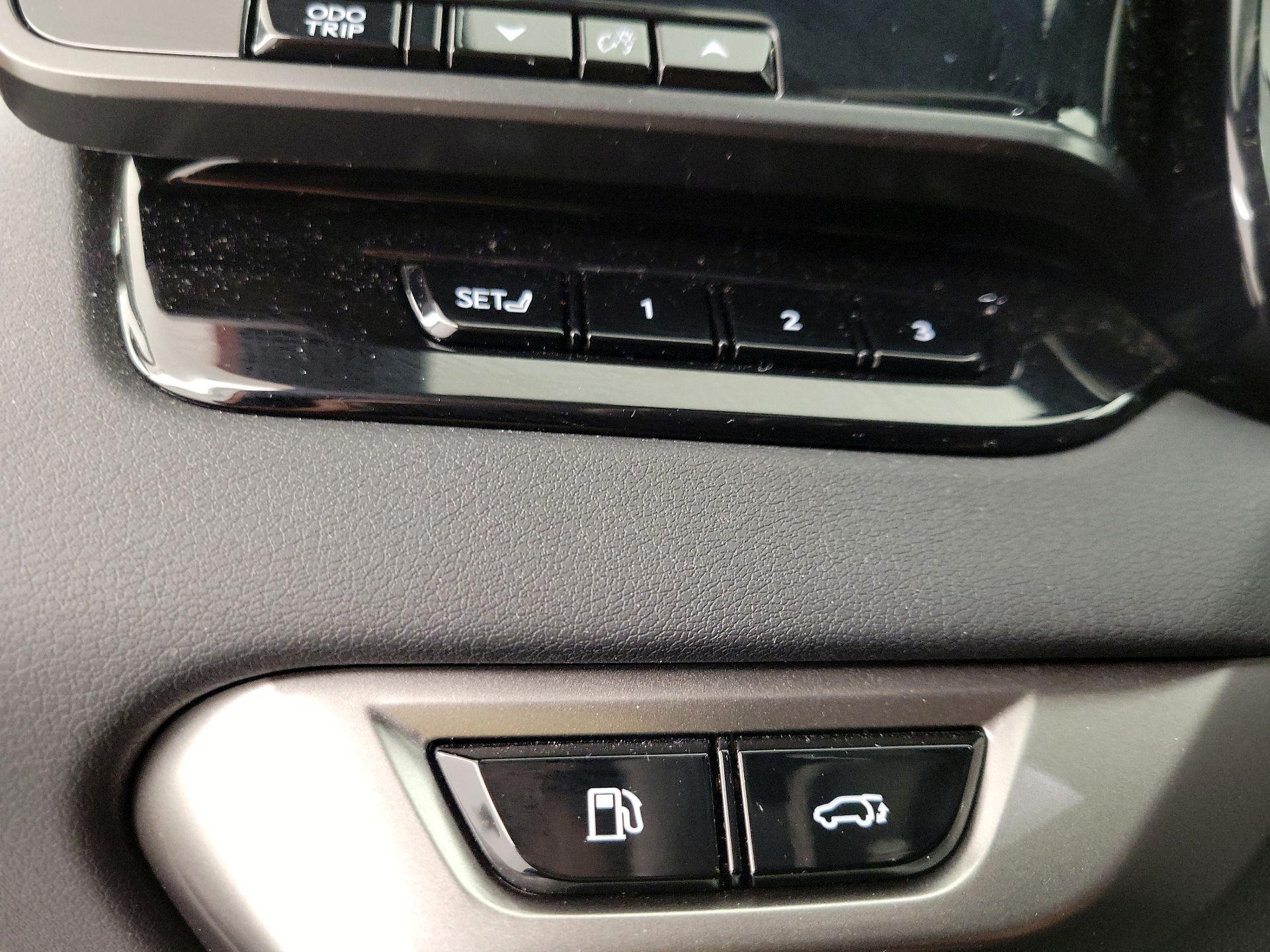 Thumbnail: 2024 Lexus RX - 13