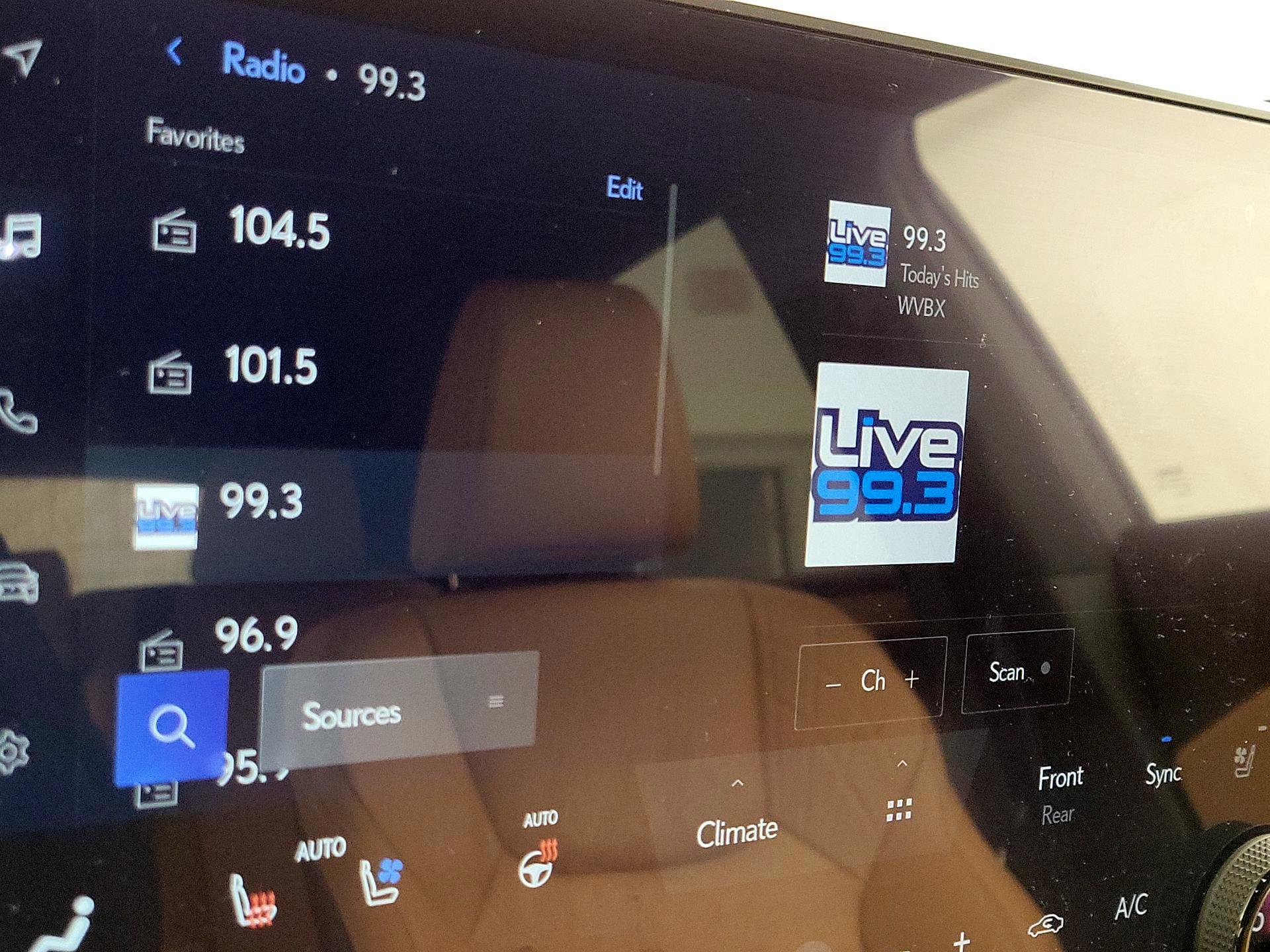 Thumbnail: 2024 Lexus RX - 15