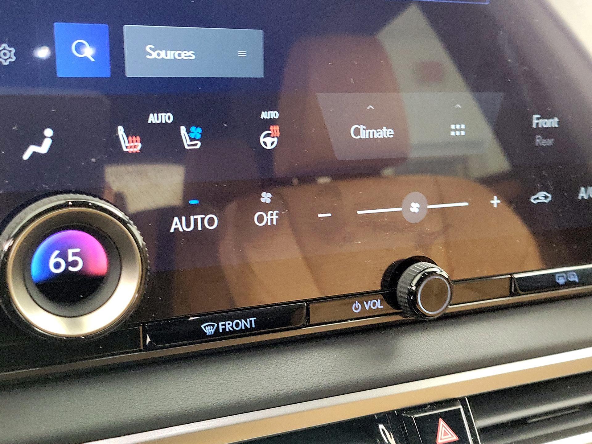 Thumbnail: 2024 Lexus RX - 16