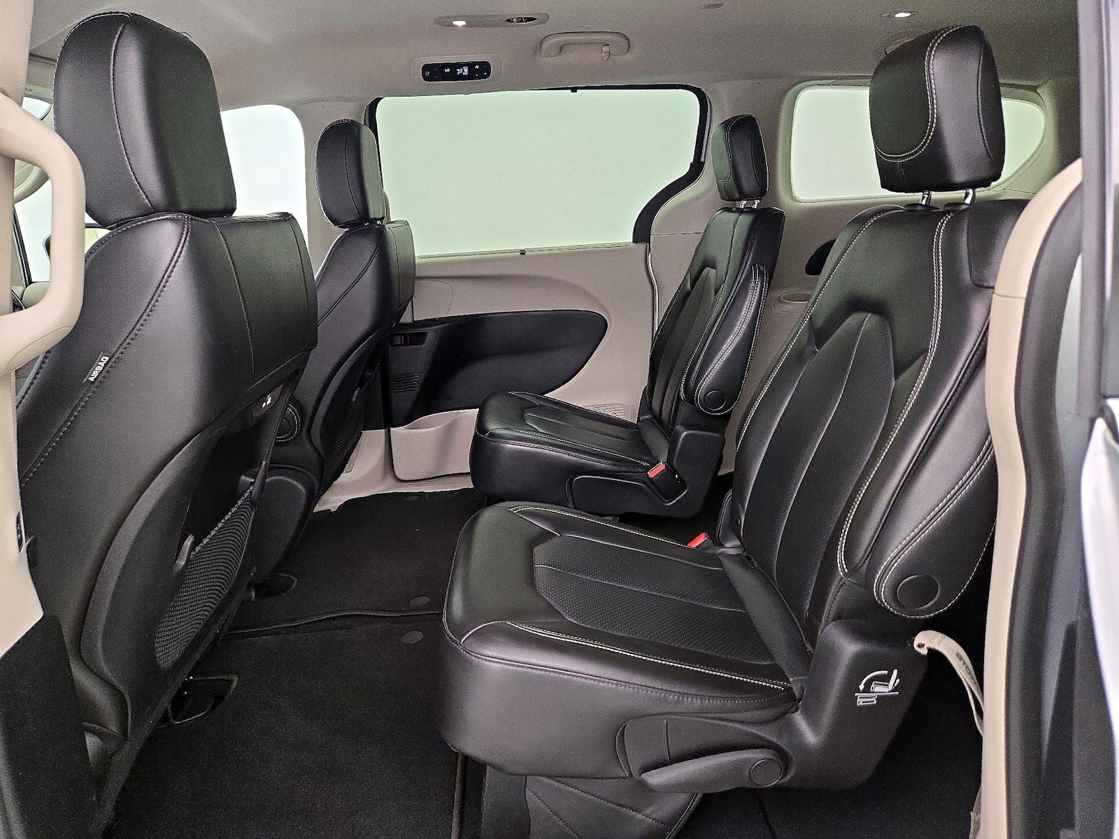 2023 Chrysler Pacifica Touring L - Photo 20