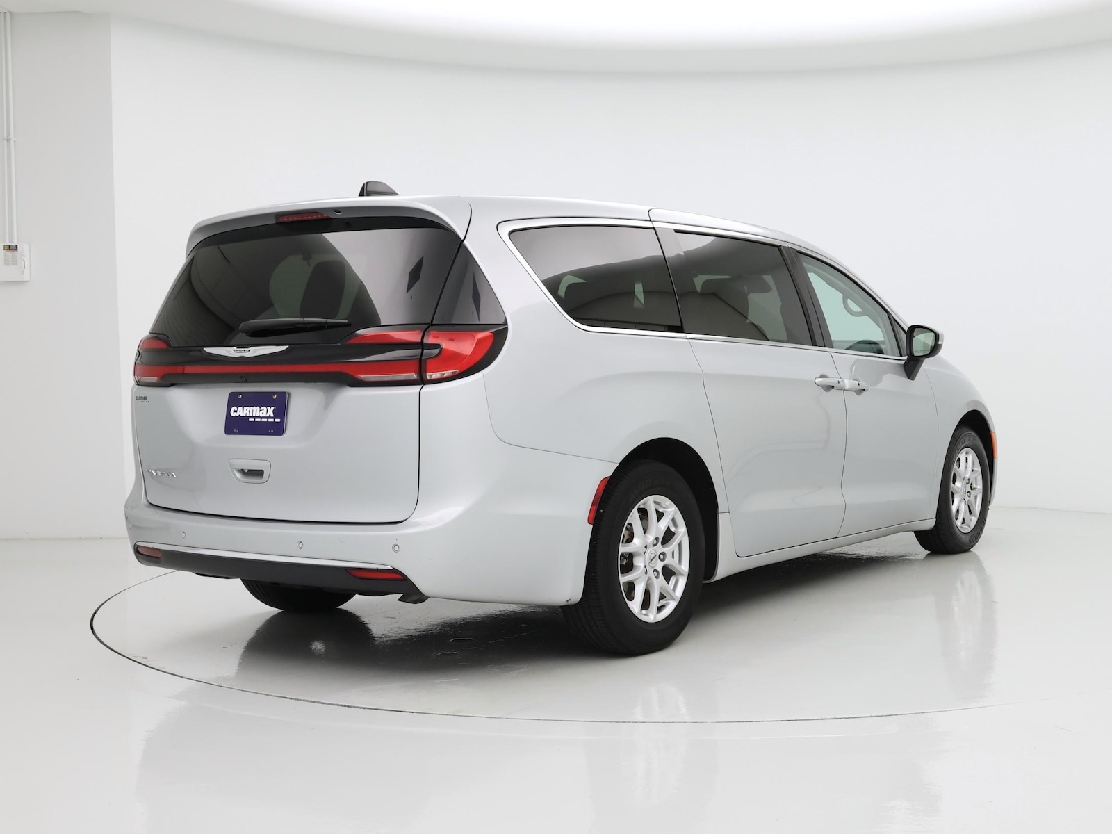 2023 Chrysler Pacifica Touring L - Photo 9