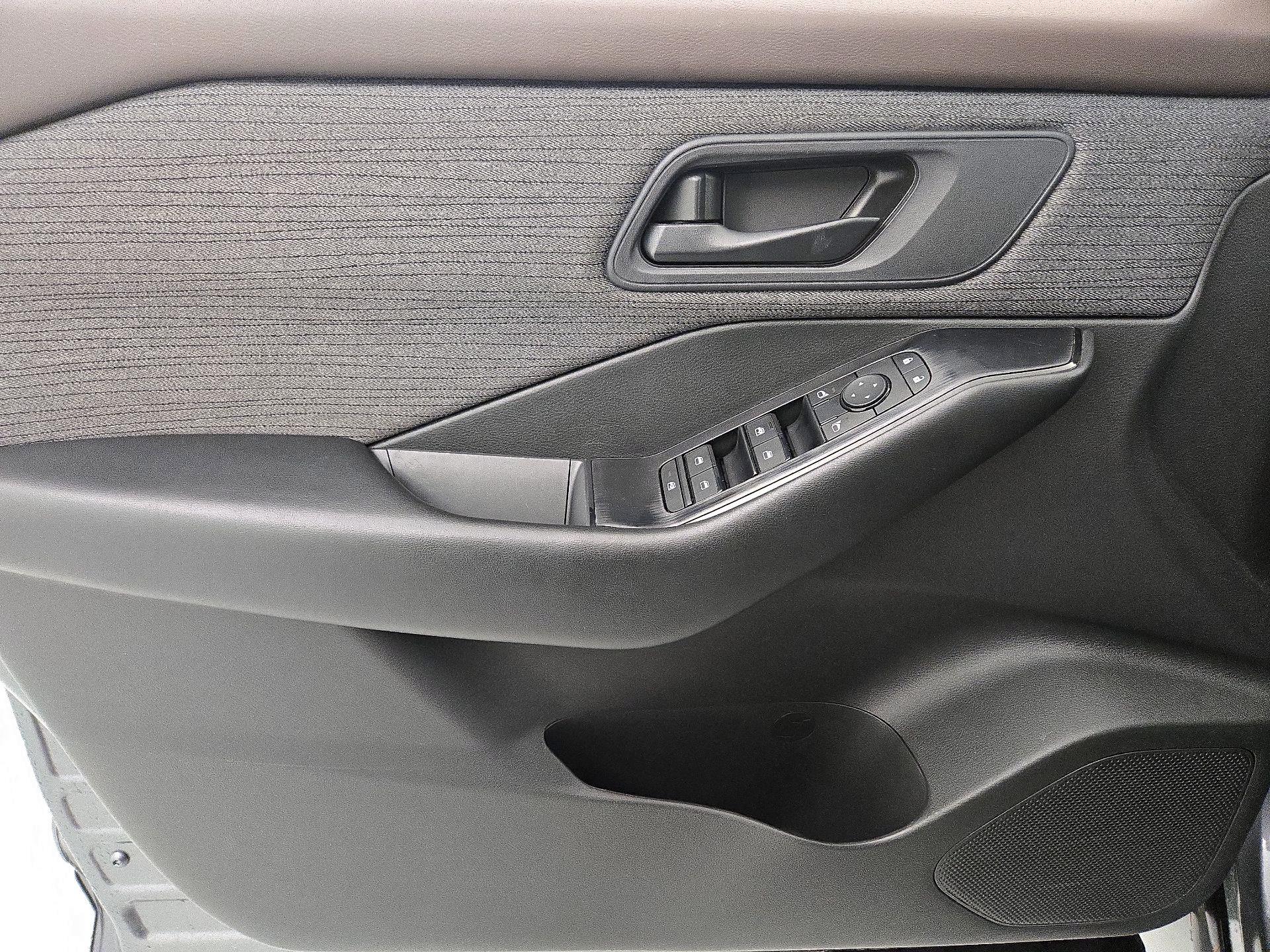 Thumbnail: 2023 Nissan Rogue - 12