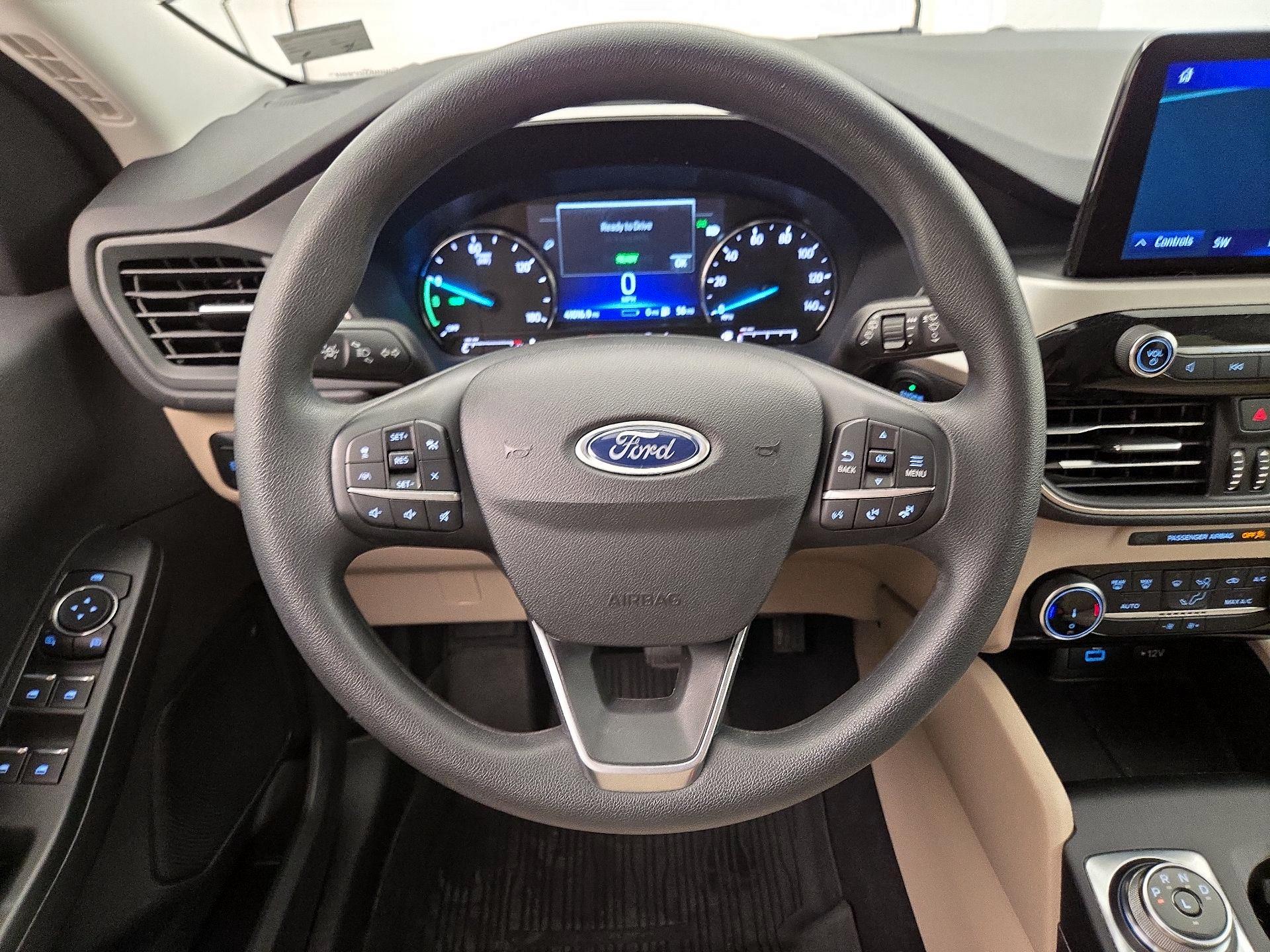 Thumbnail: 2022 Ford Escape - 10