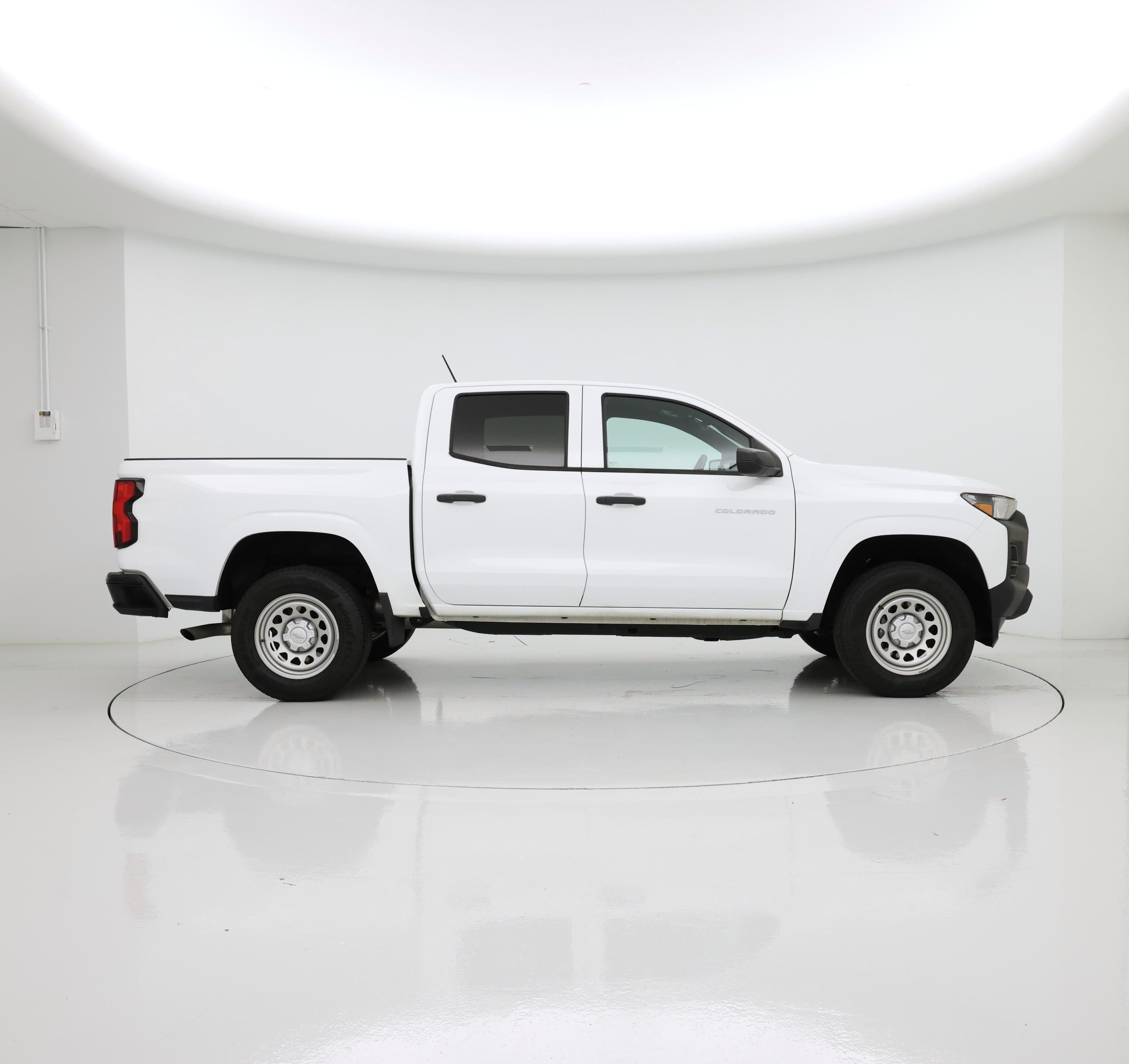 Thumbnail: 2023 Chevrolet Colorado - 7