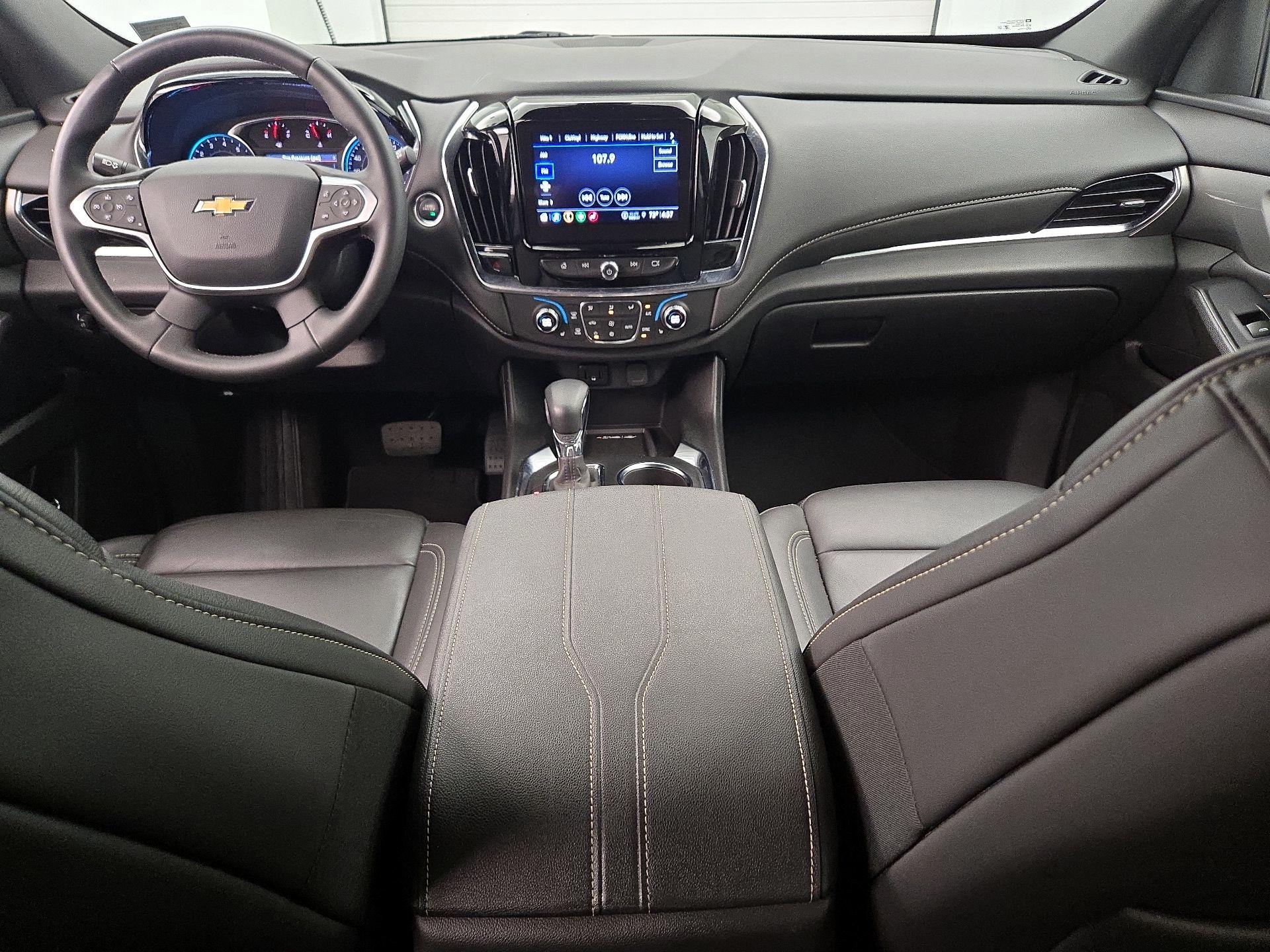 Thumbnail: 2023 Chevrolet Traverse - 9