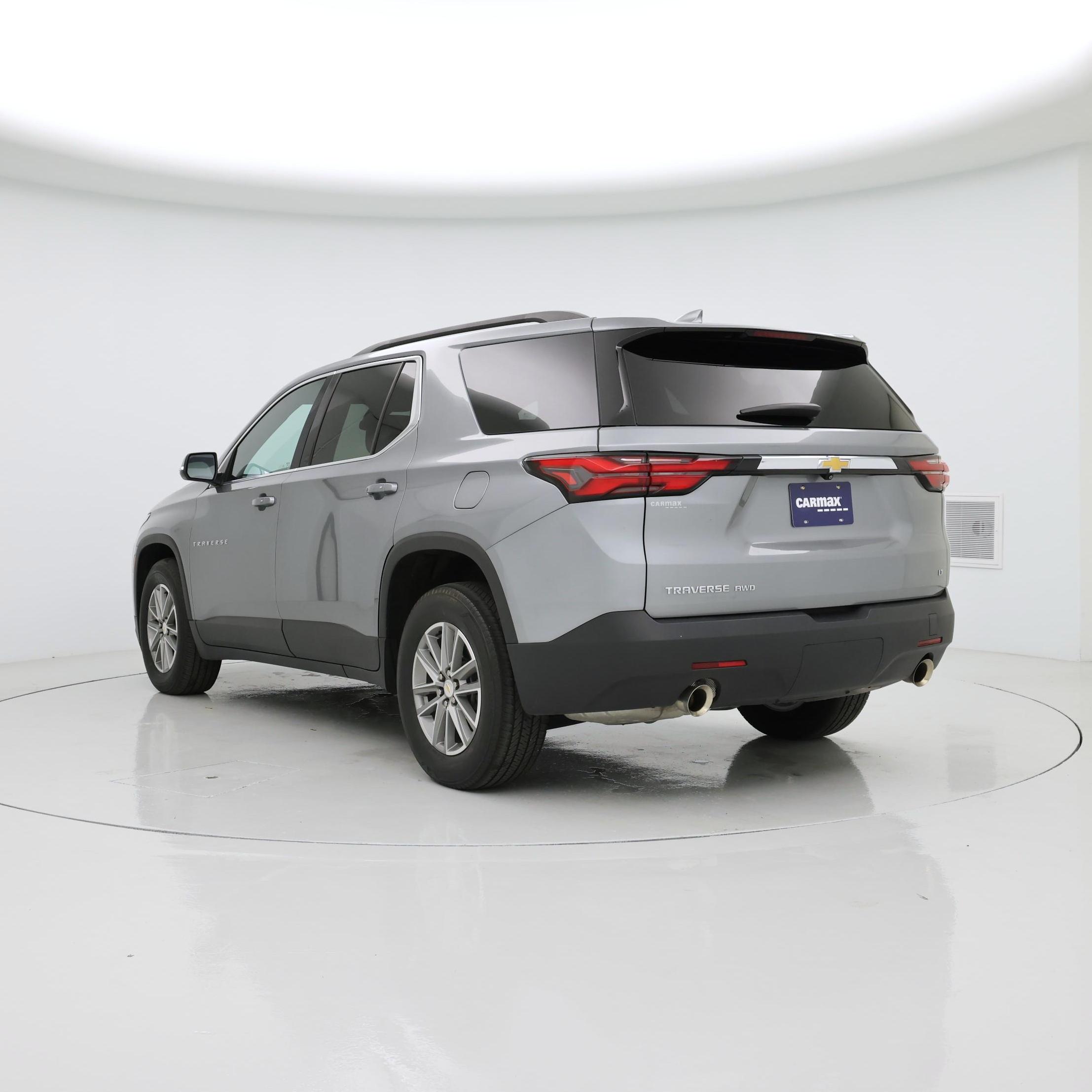 Thumbnail: 2023 Chevrolet Traverse - 2