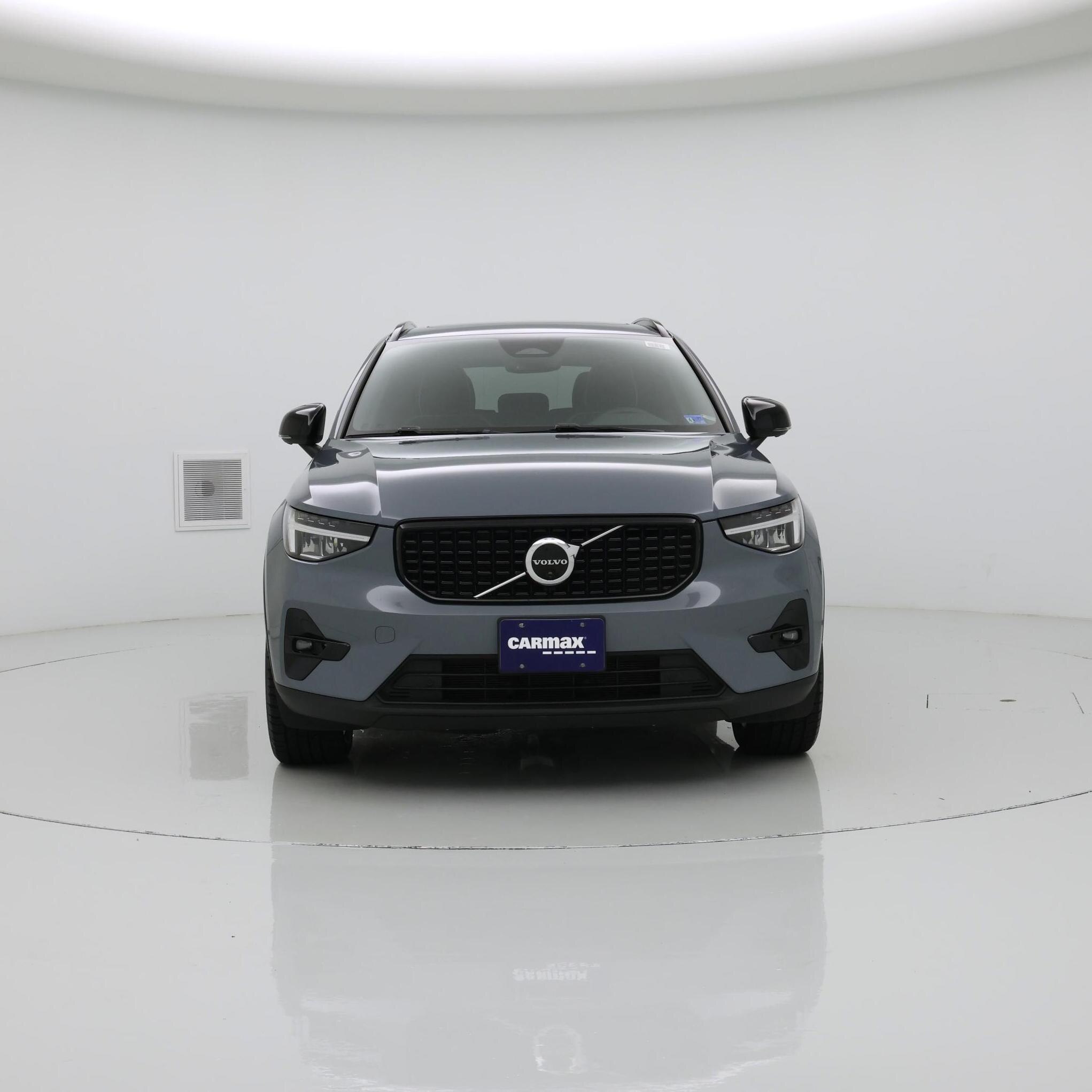 Thumbnail: 2023 Volvo XC40 - 5